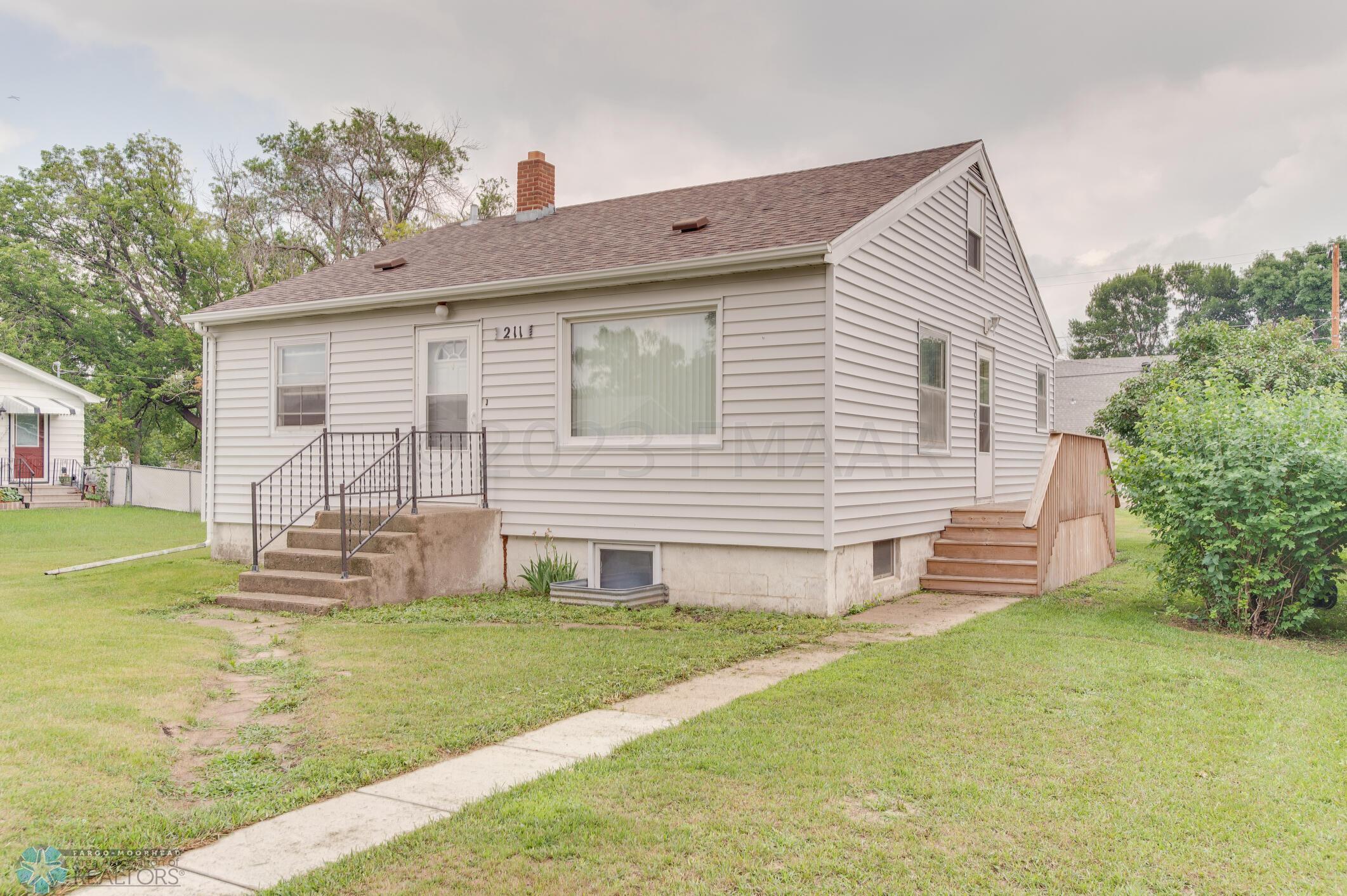 Property photo for 211 2 Street NE, Dilworth, MN 56529
