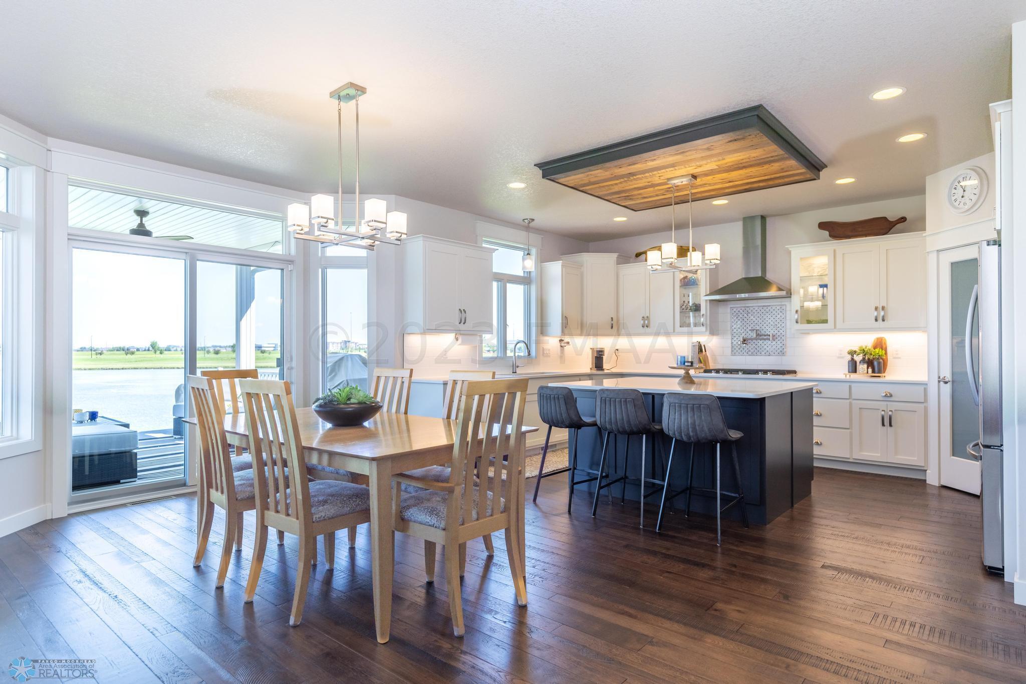 Kitchen/Dining