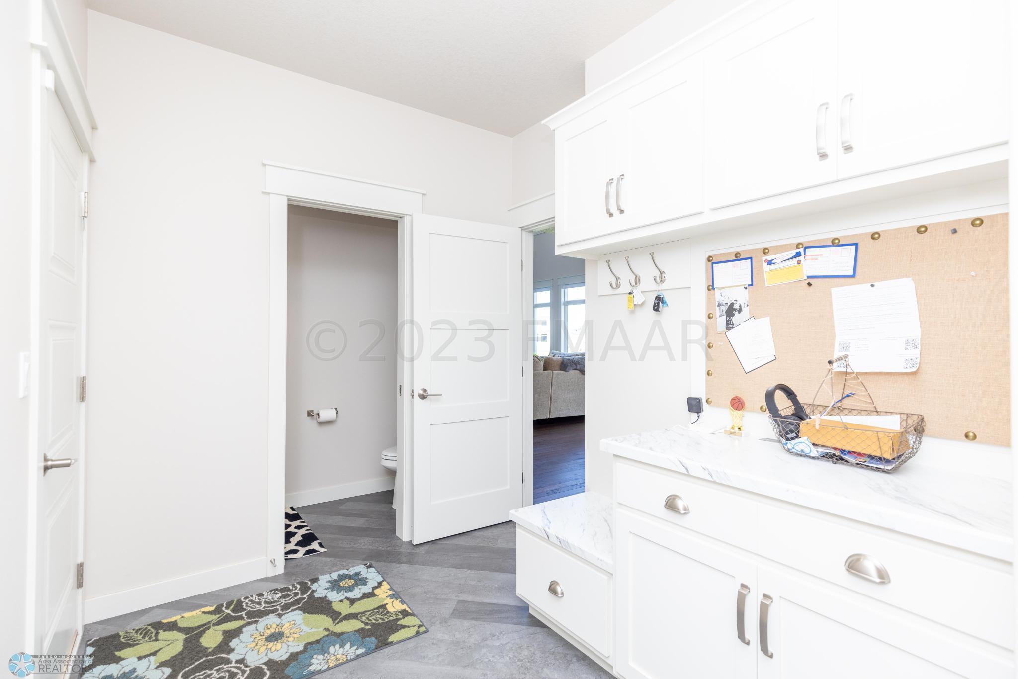 Rear Foyer/Laundry