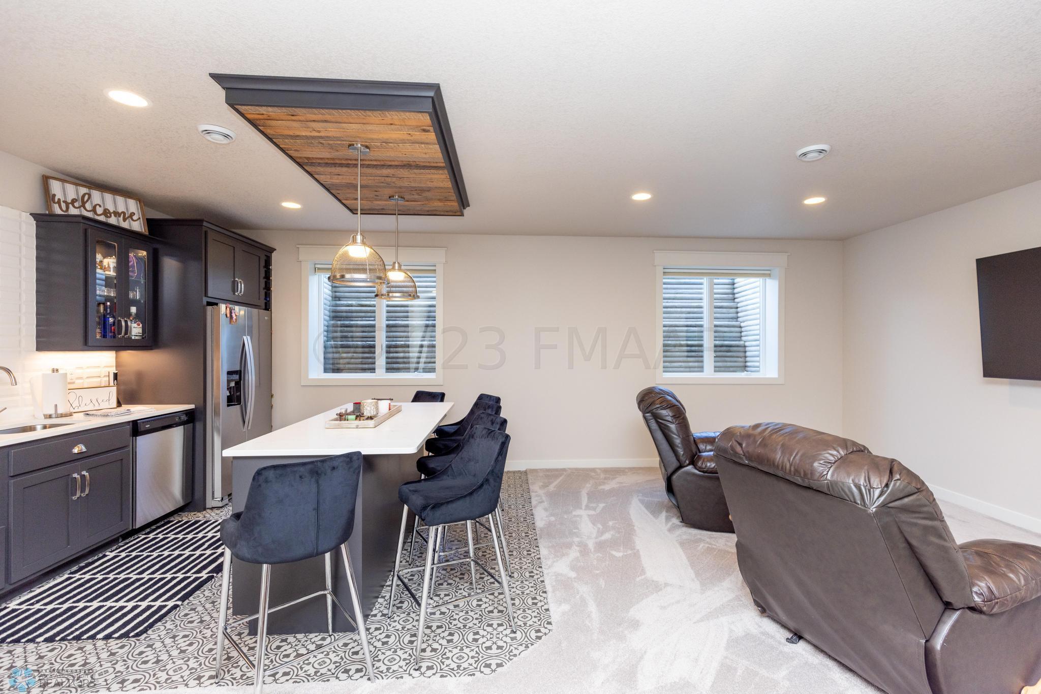 Family Room Wet Bar