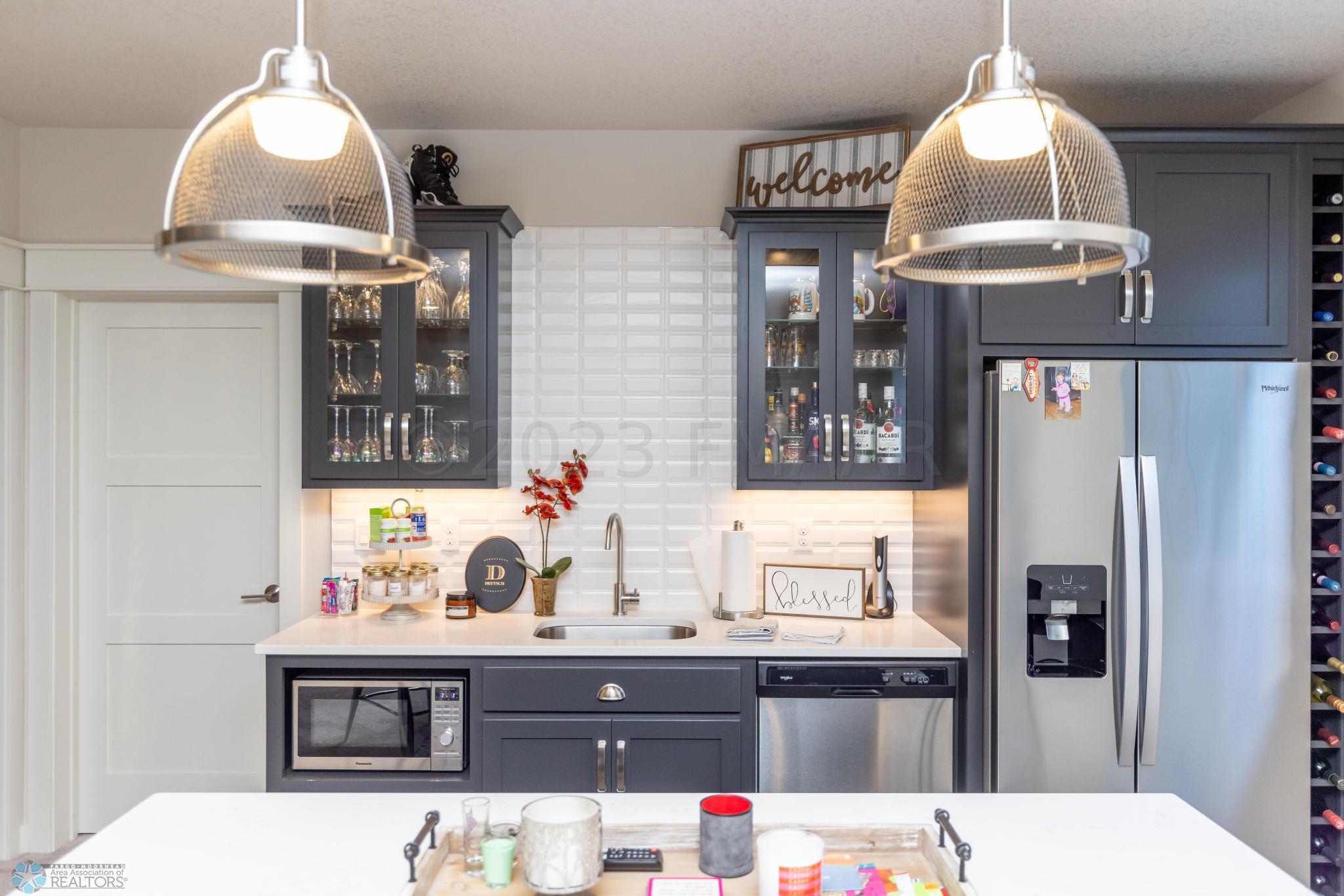 Family Room Wet Bar