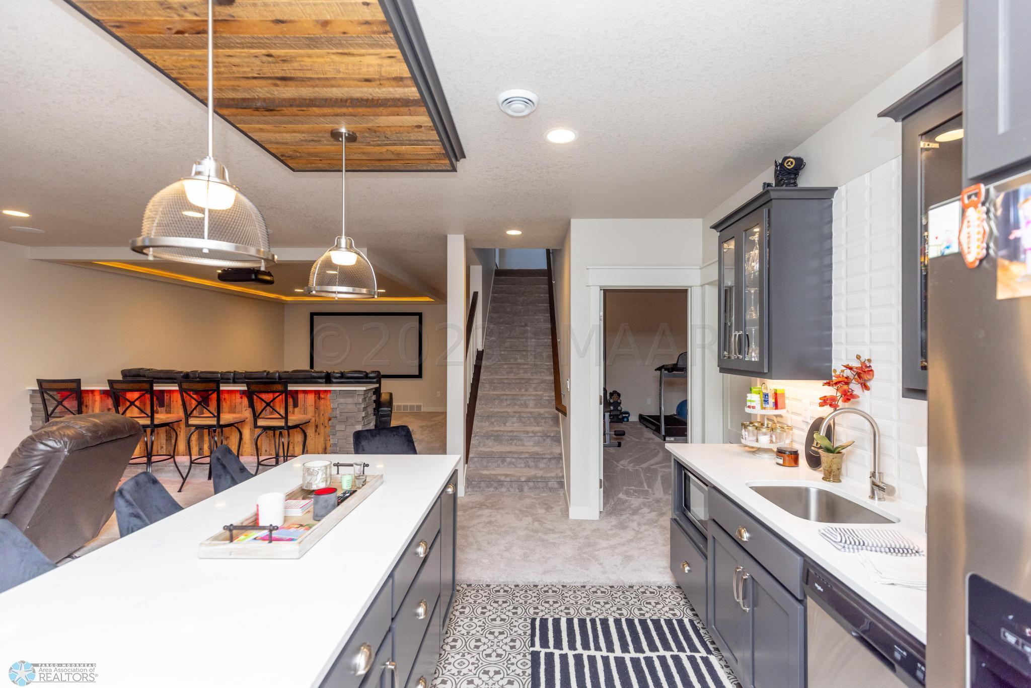 Family Room Wet Bar