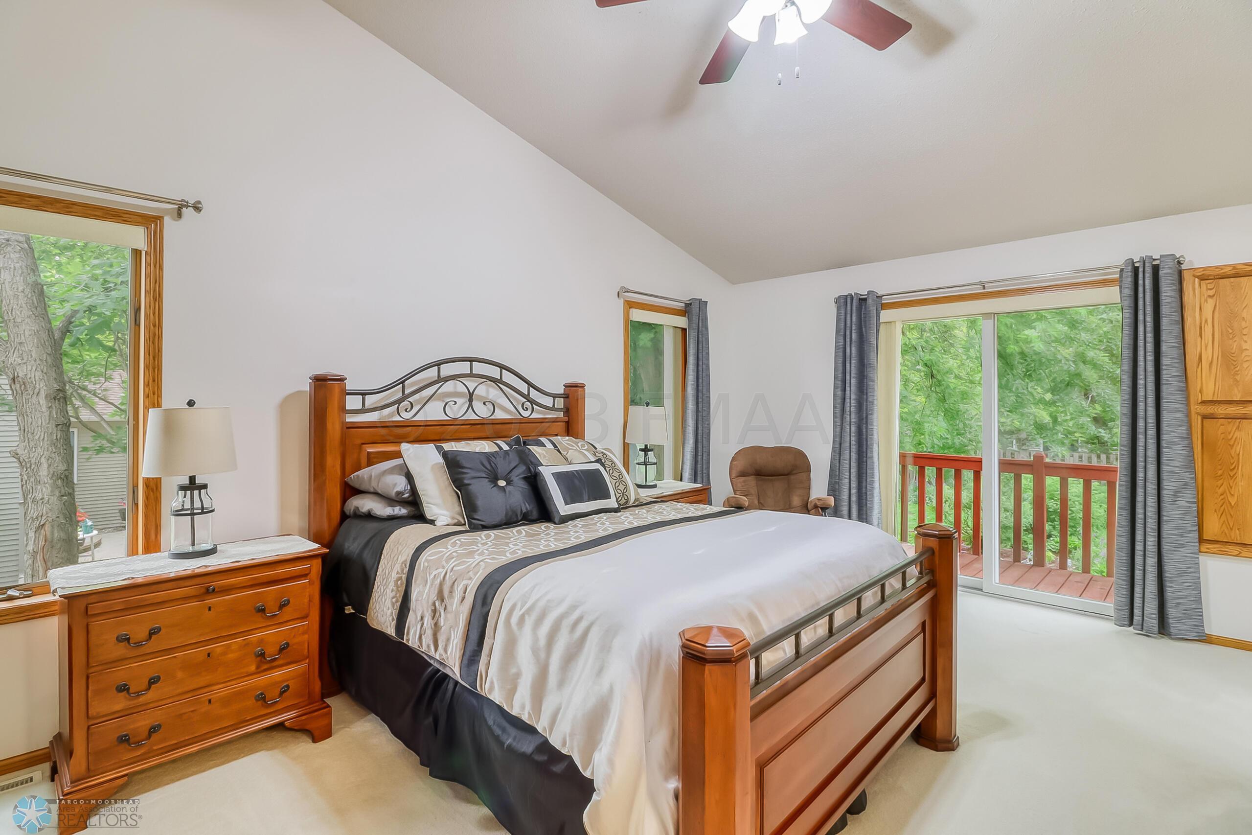 Primary Bedroom1_1