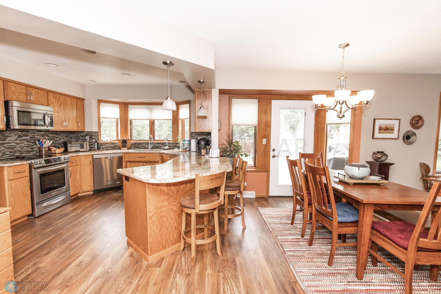 Kitchen/Dining