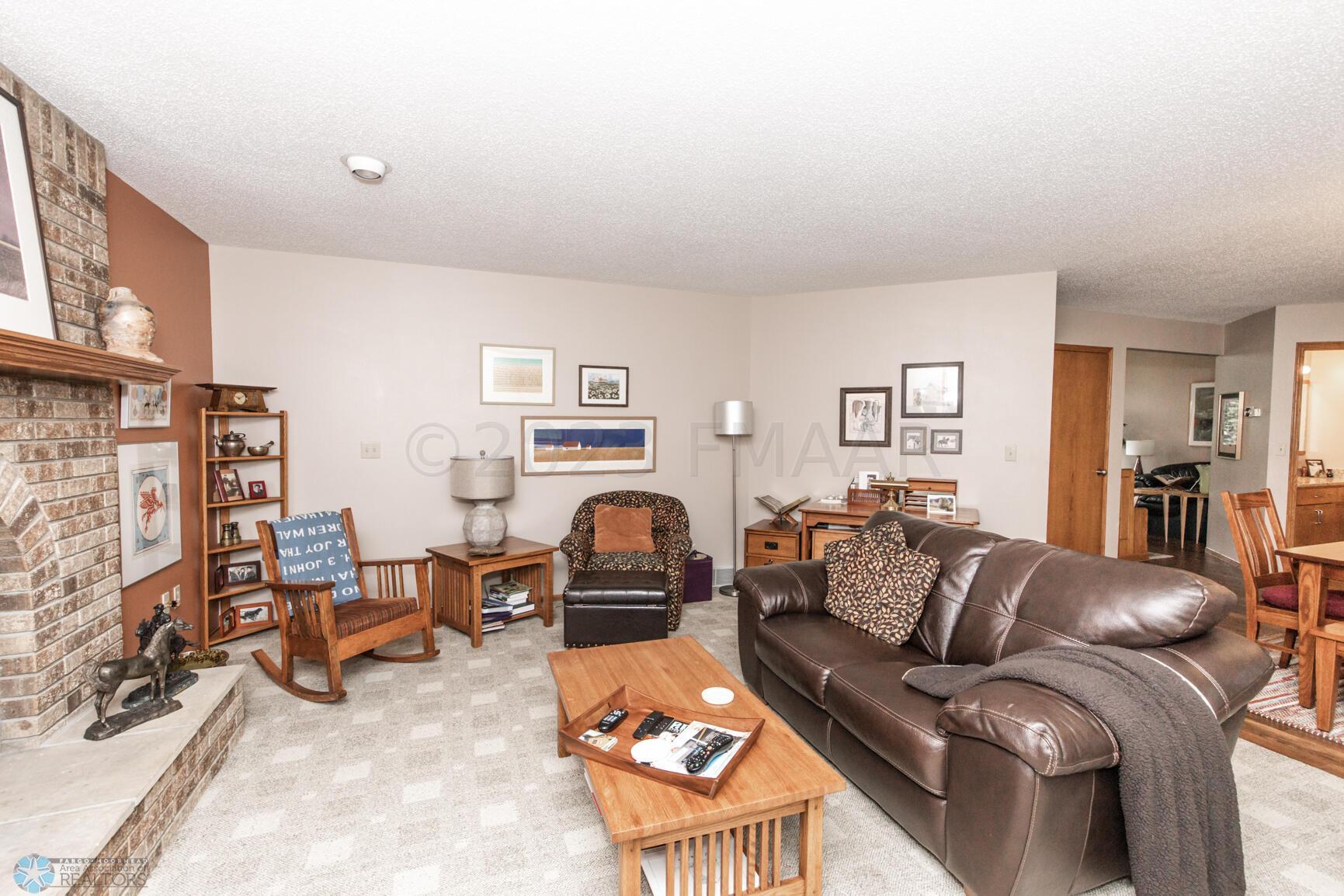2nd Living Room