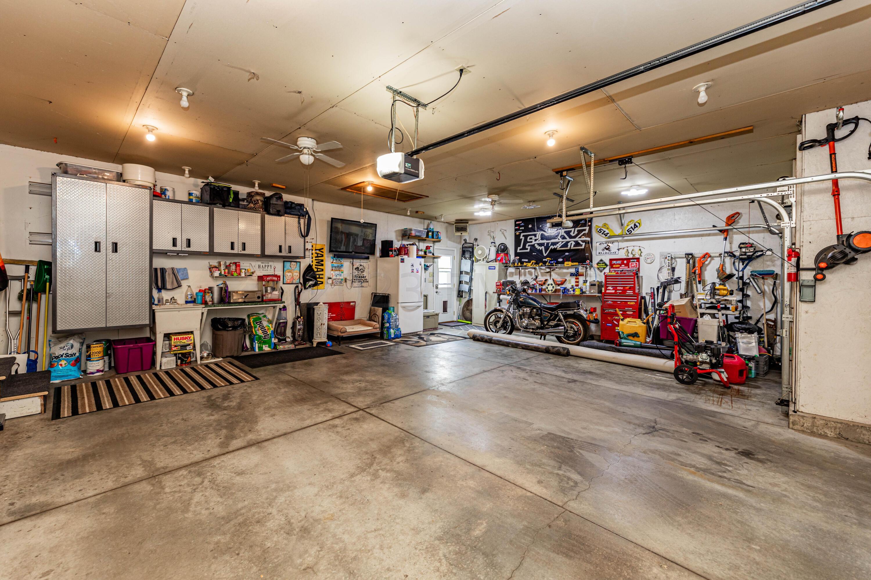 Garage 2