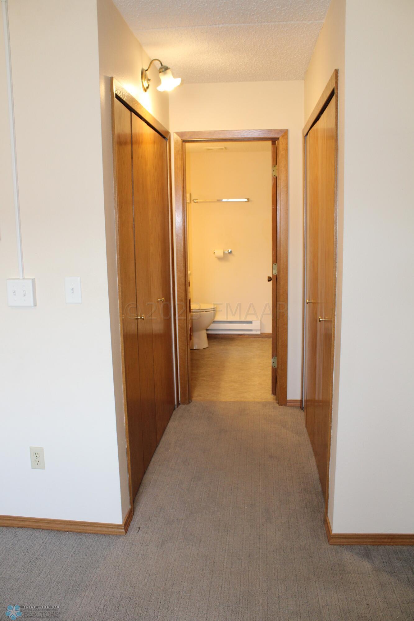 Primary suite-dbl closet