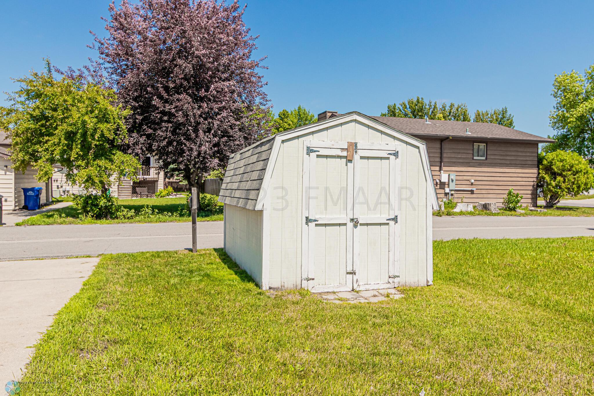 Exterior_12