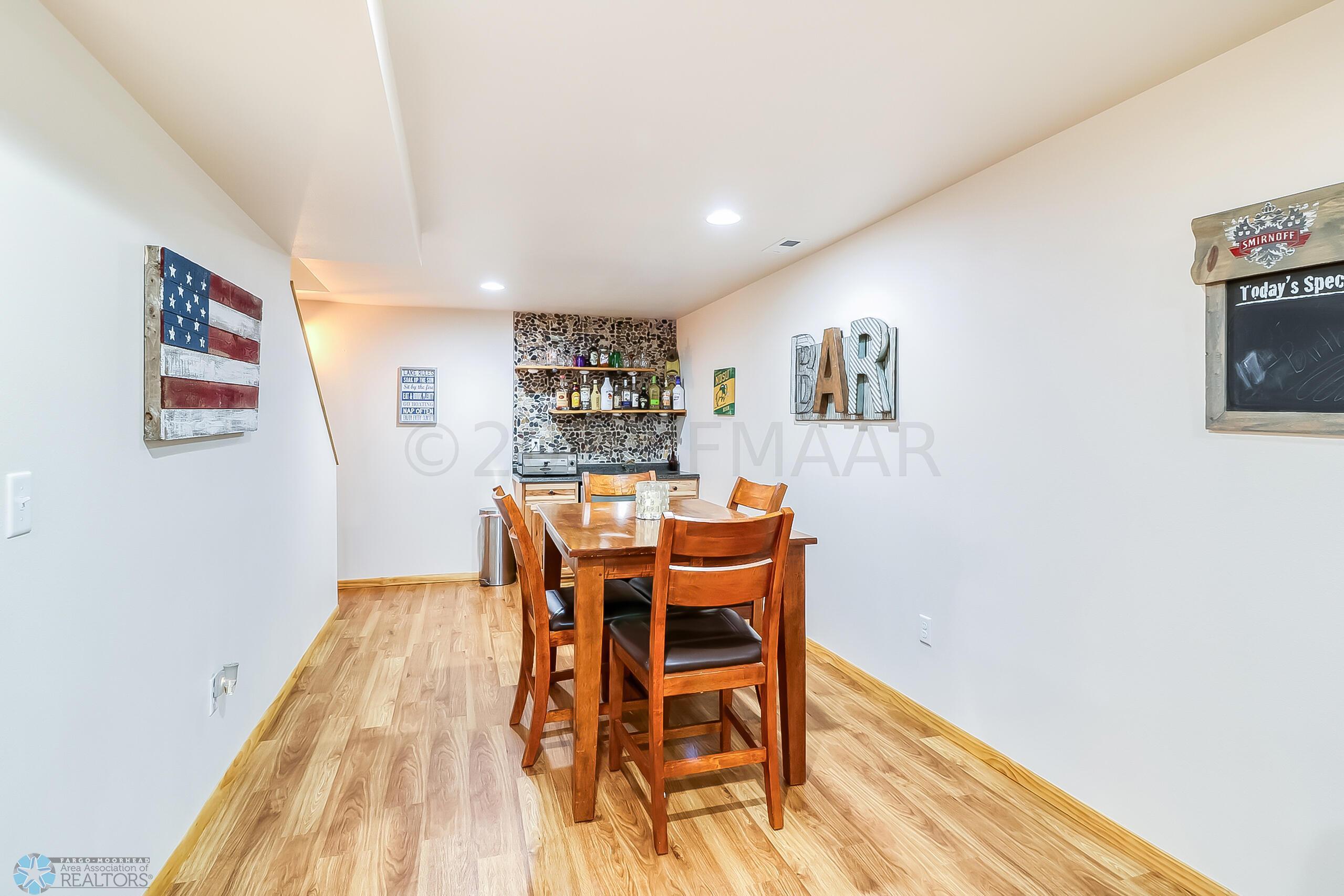 Basement Bar1_2
