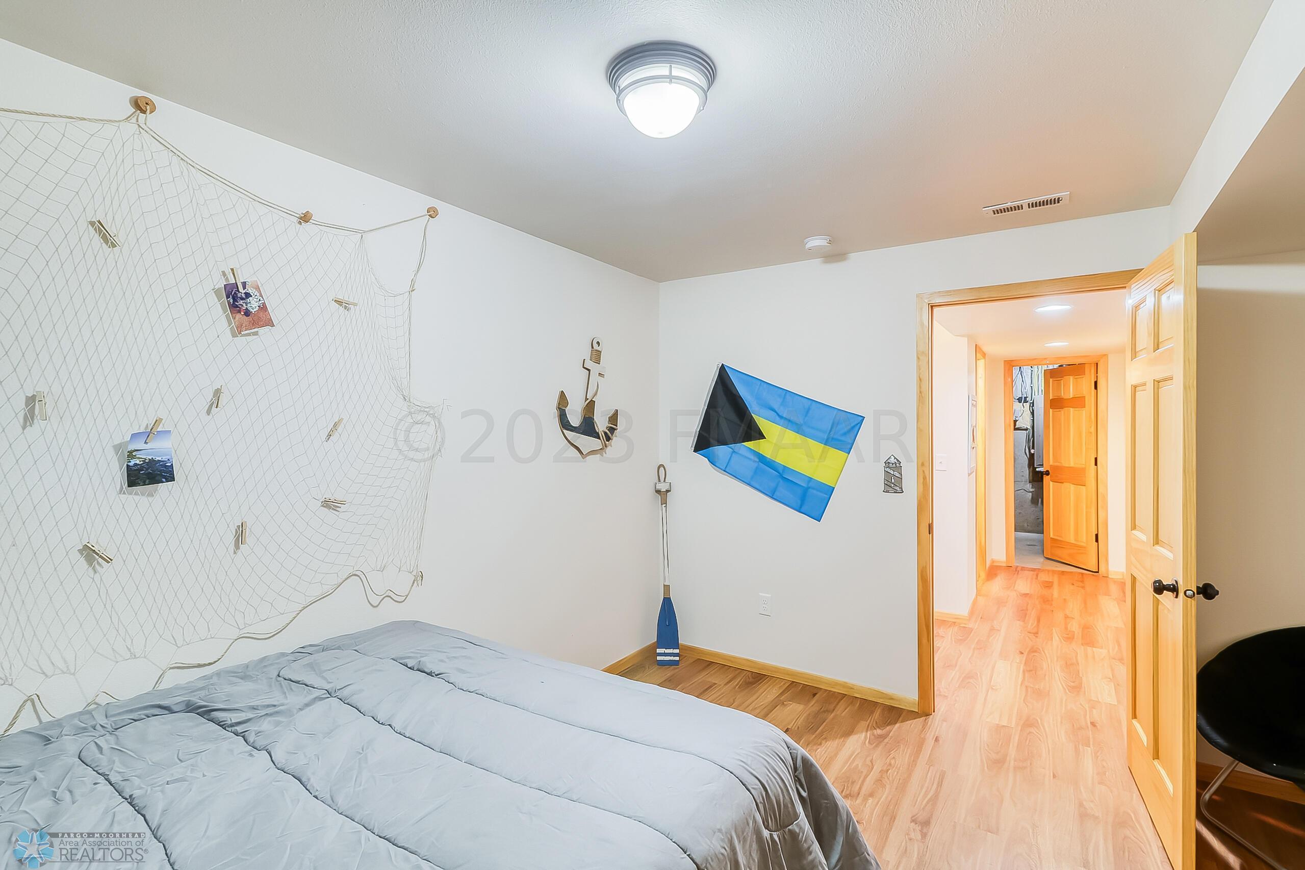 Basement Bedroom1_2