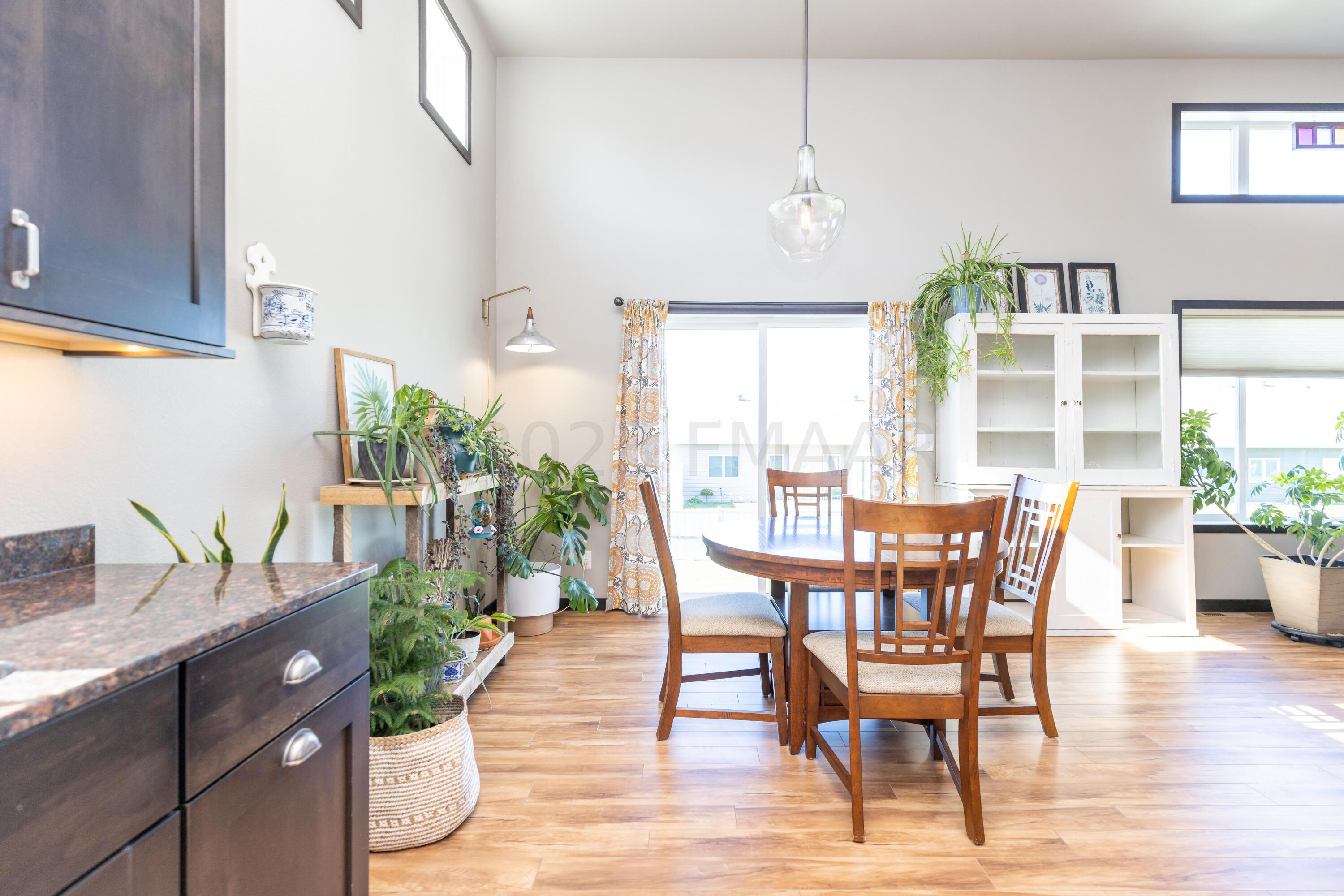 1206 Southwood Dr (12 of 65)