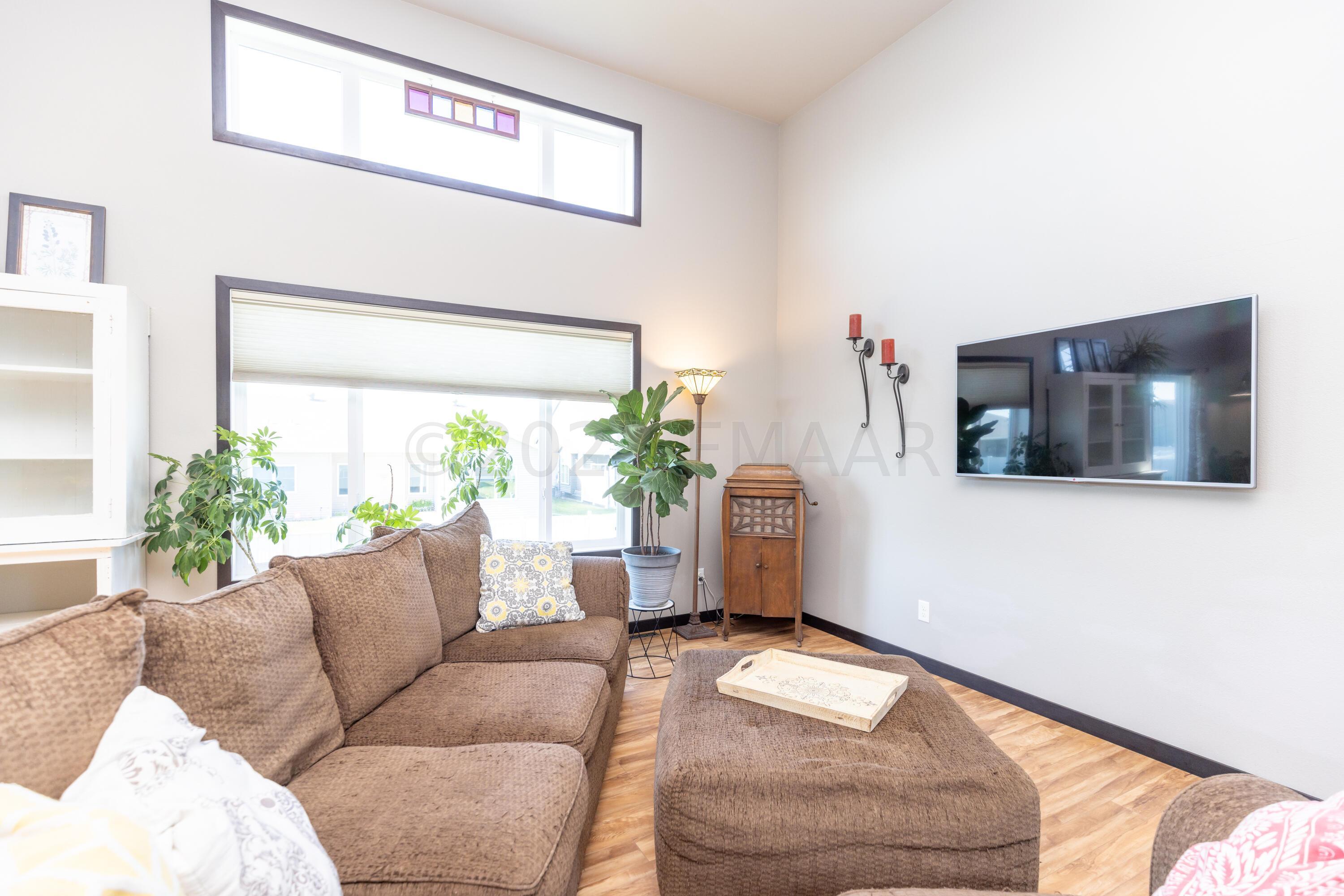 1206 Southwood Dr (15 of 65)