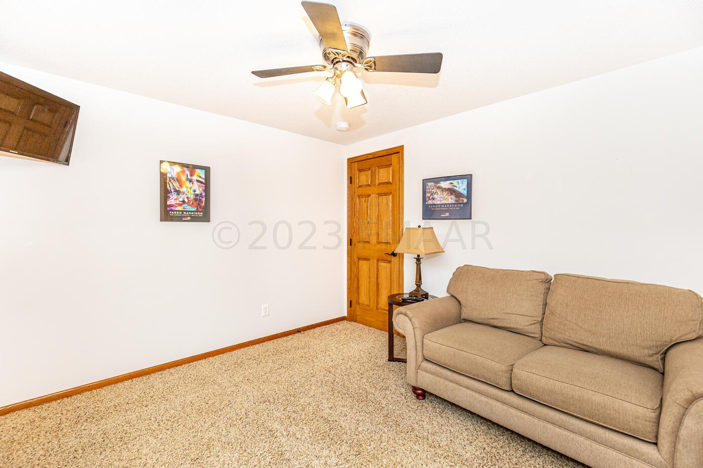 Bedroom 3/Den