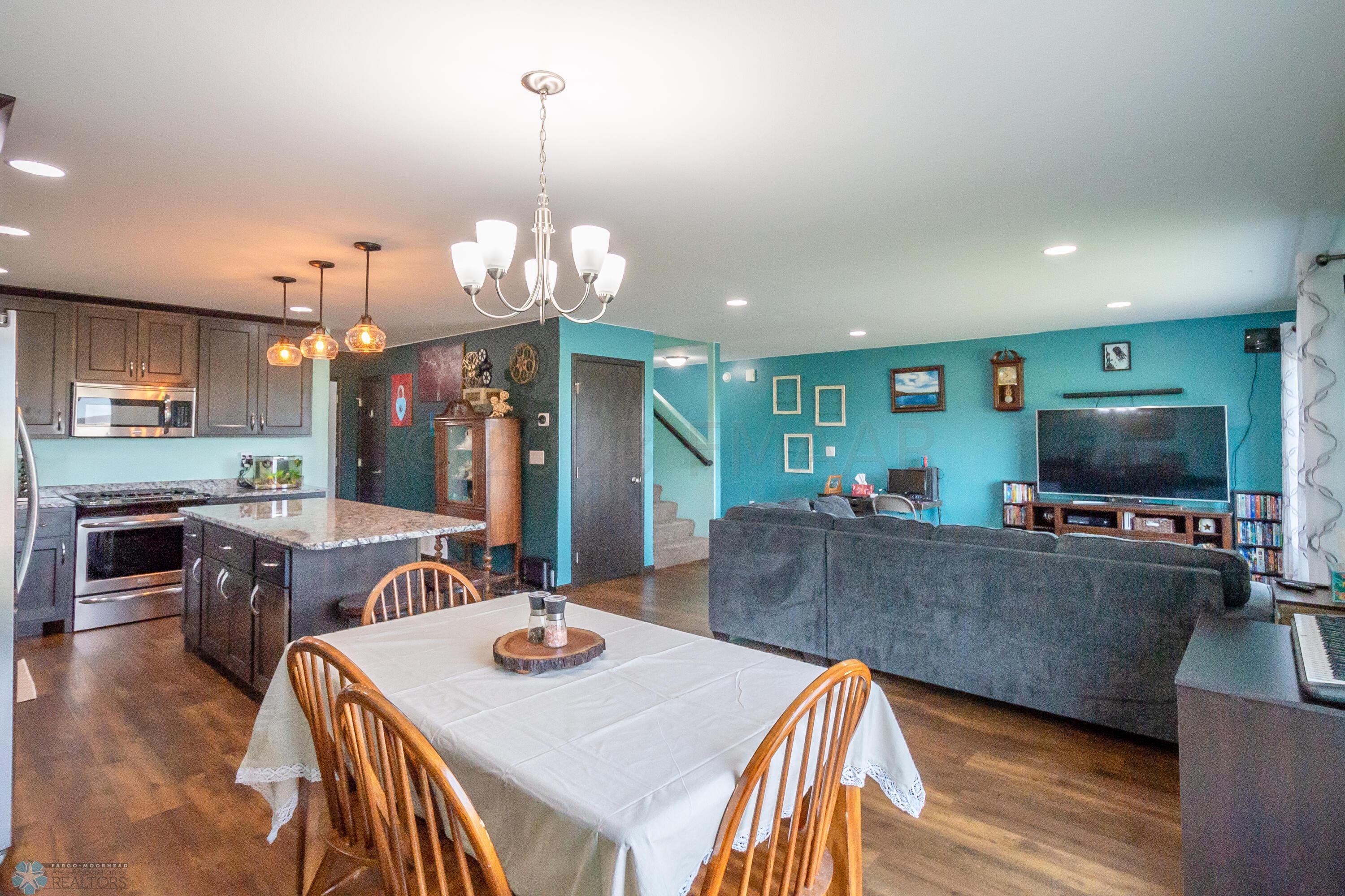 Kitchen/Dining