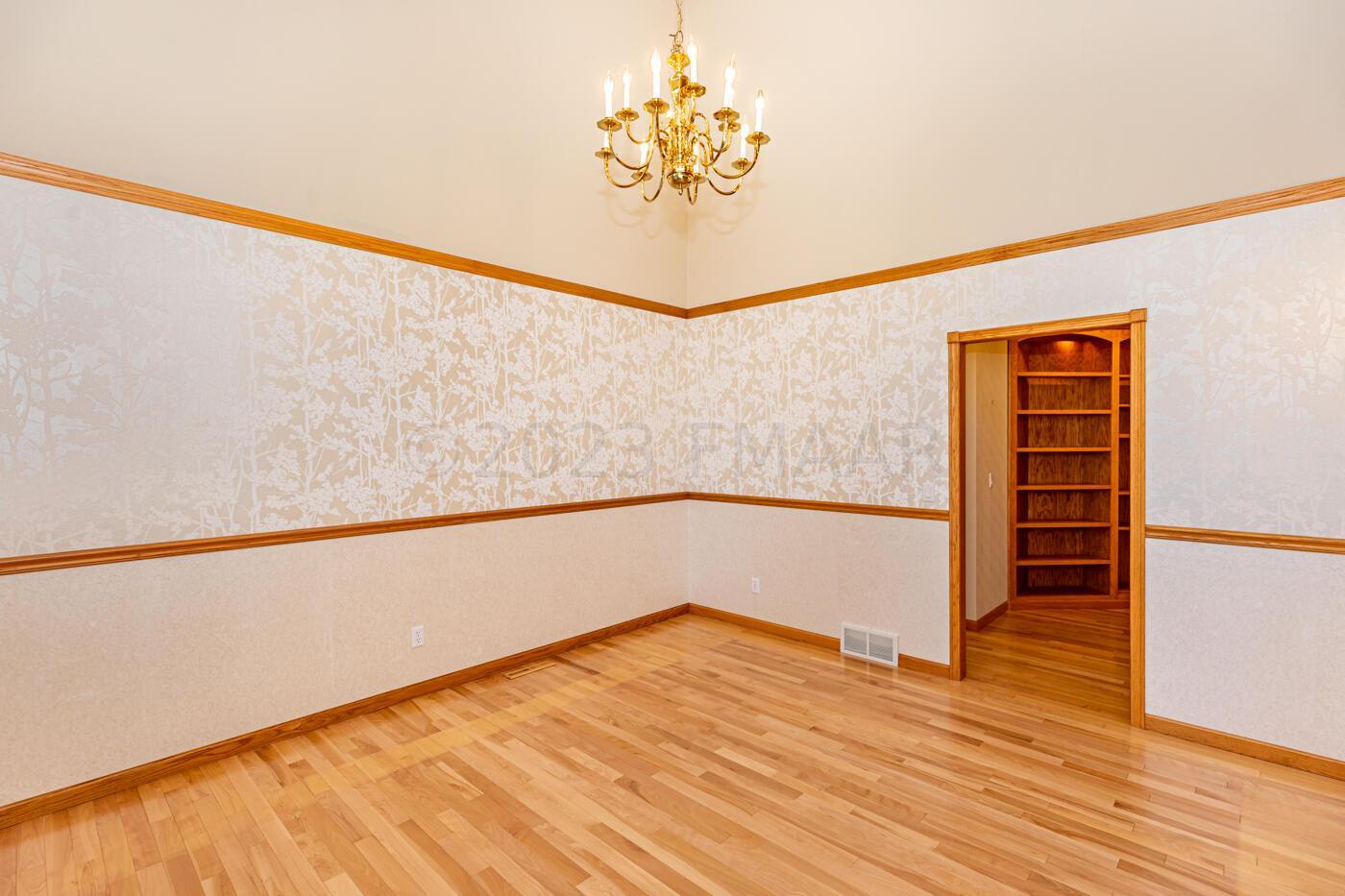 Formal dining