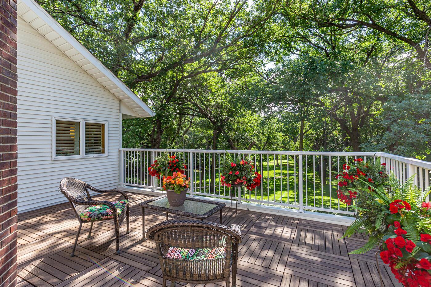 2nd floor deck