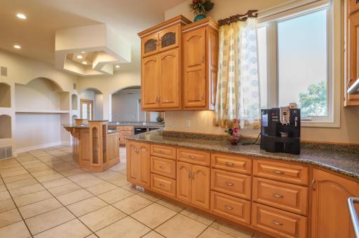 2043 ROSE CREEK Boulevard S, Fargo, ND 58104