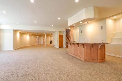 2043 ROSE CREEK Boulevard S, Fargo, ND 58104