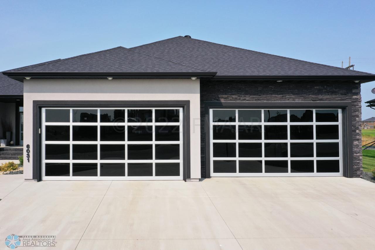 4 Stall Garage