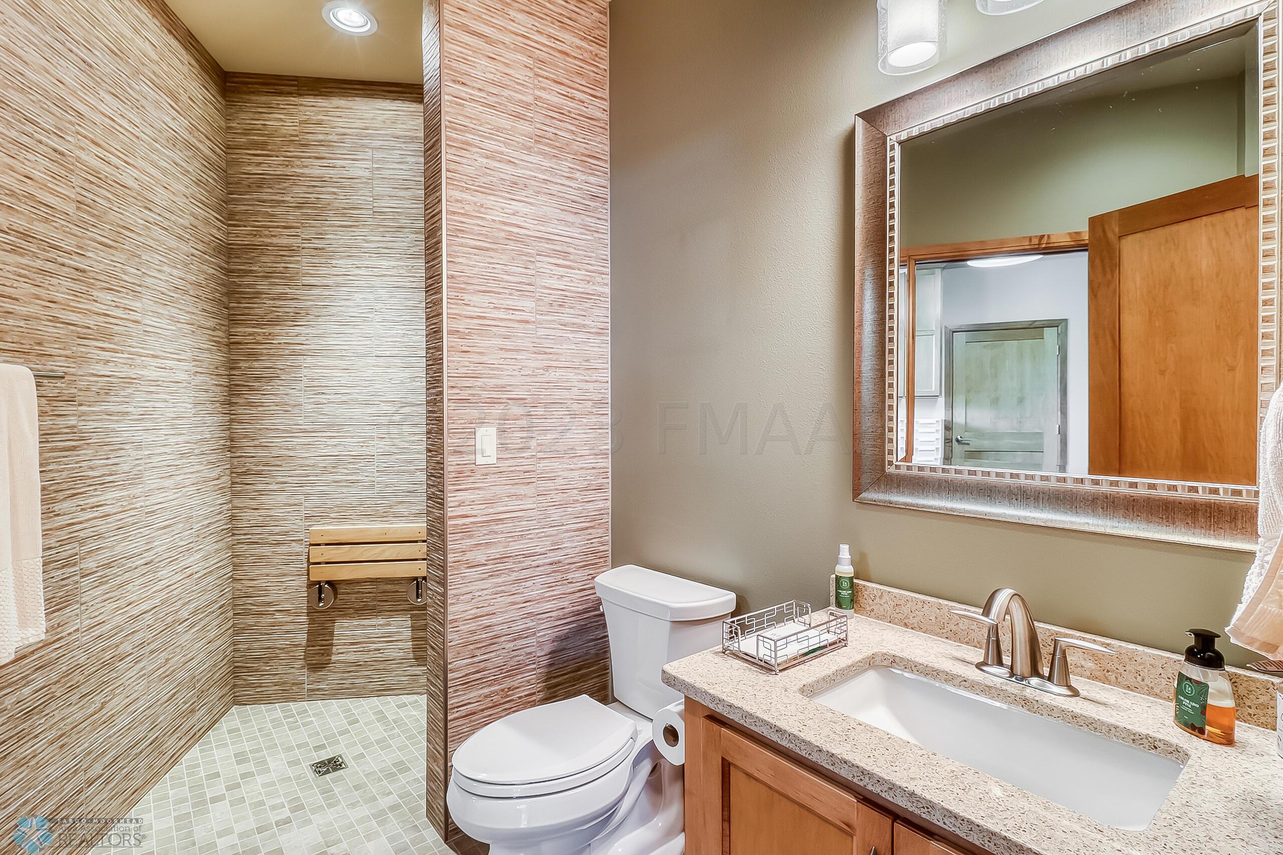 Bathroom 1_1