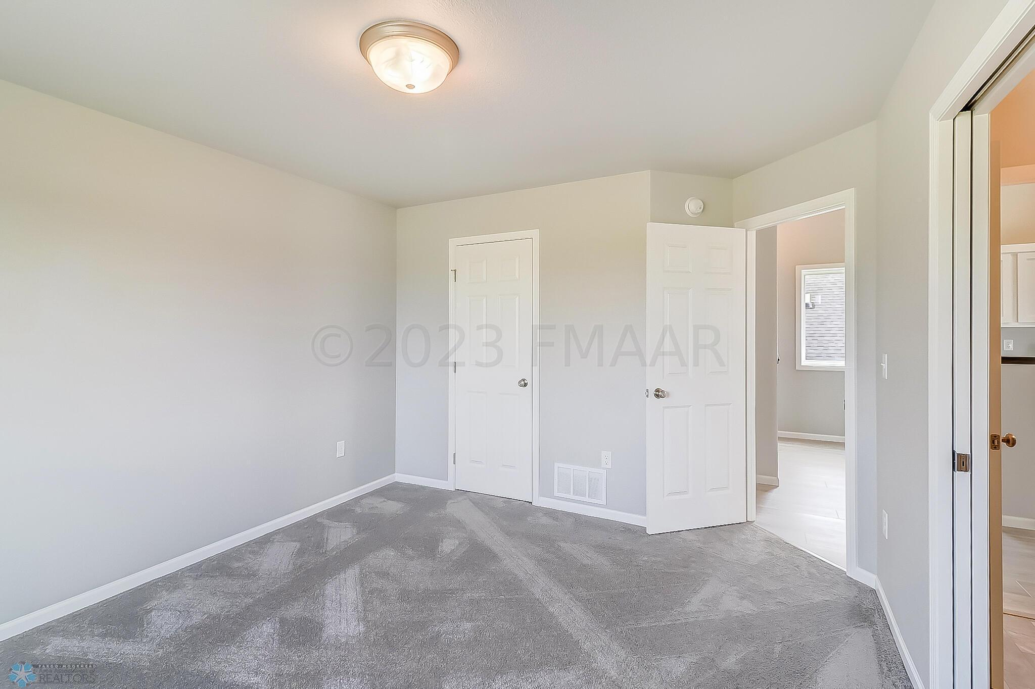 Primary Bedroom1_0