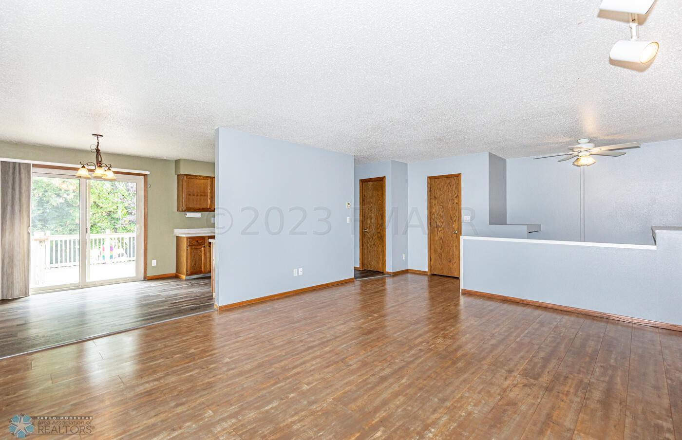 Home-15 (2)