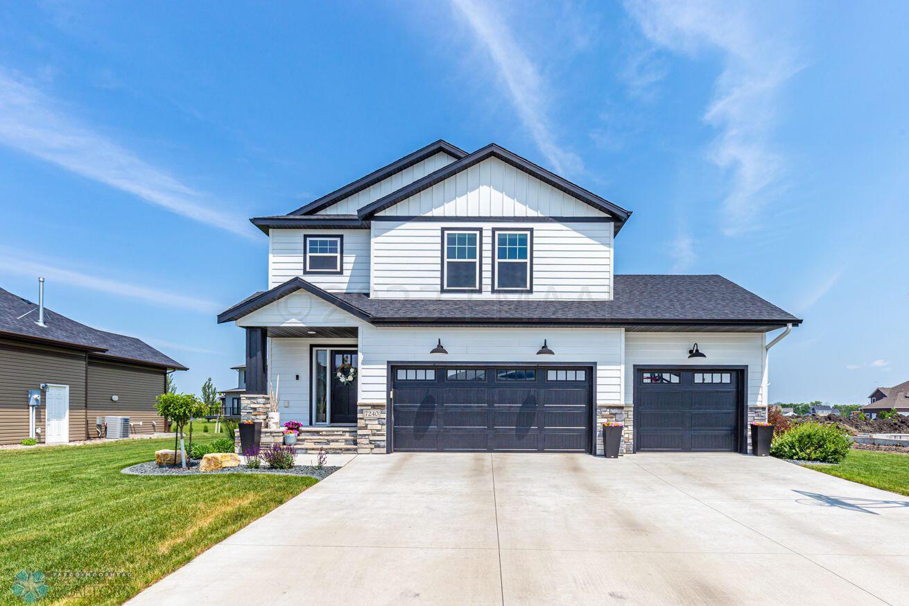 7240 Eagle Pointe Dr