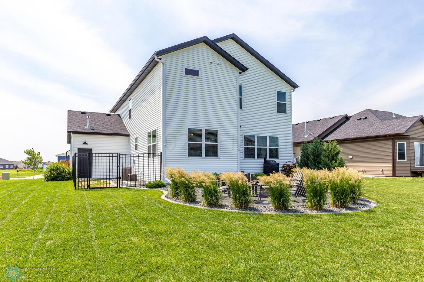 Exterior w/ dog run