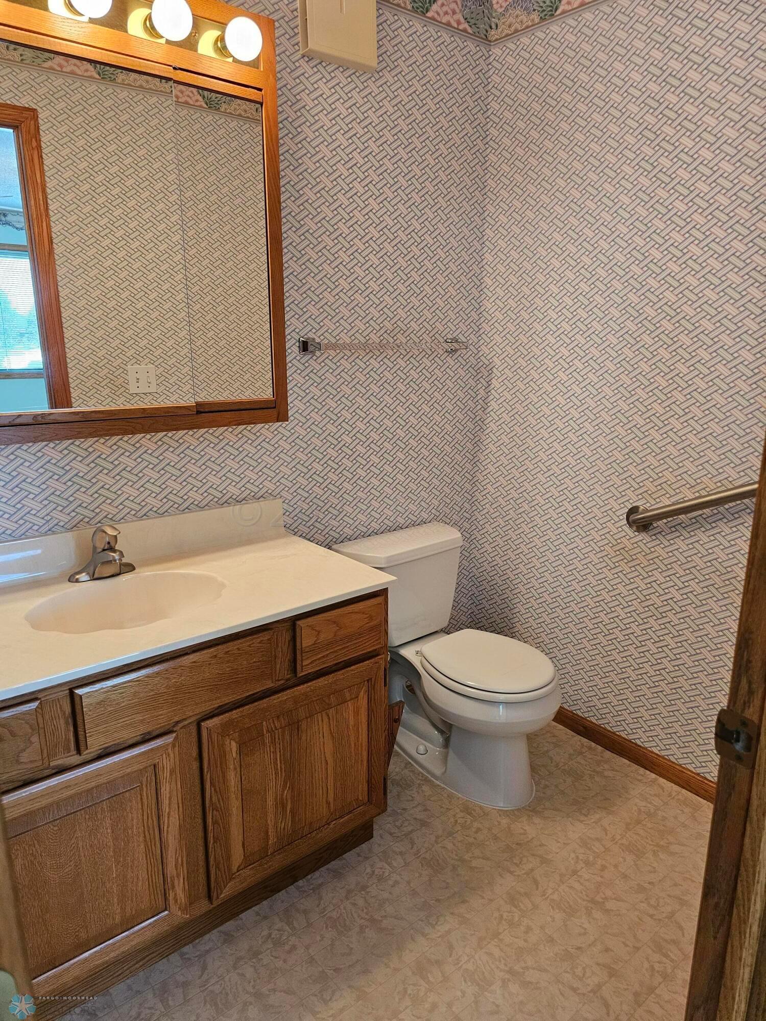 Bathroom1