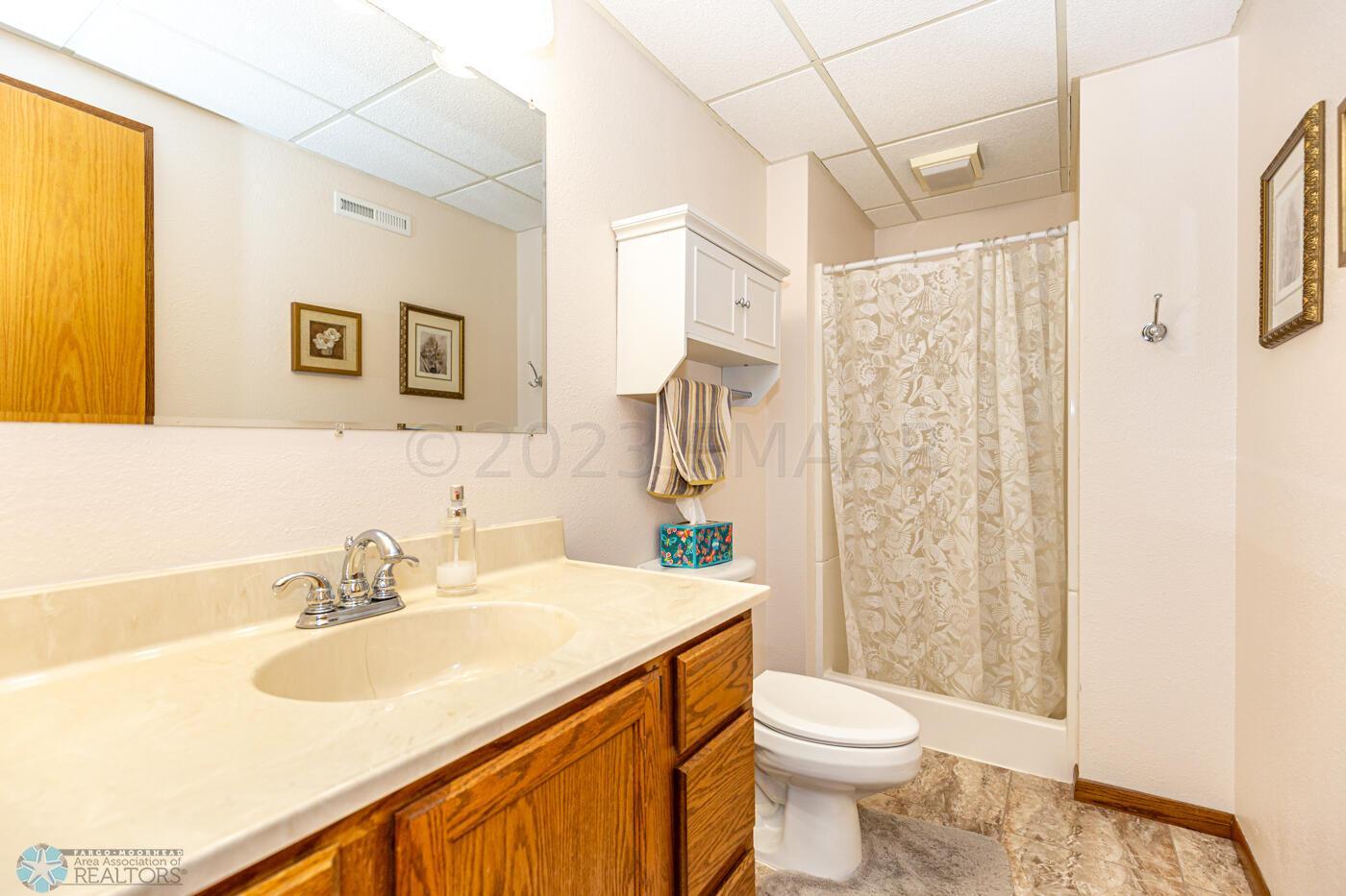 Lower Level 3/4 Bath