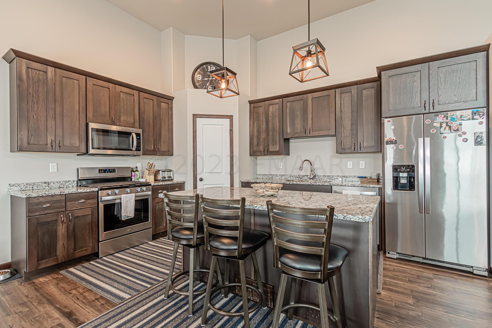 798 Albert Dr W, West Fargo, ND 58078-14