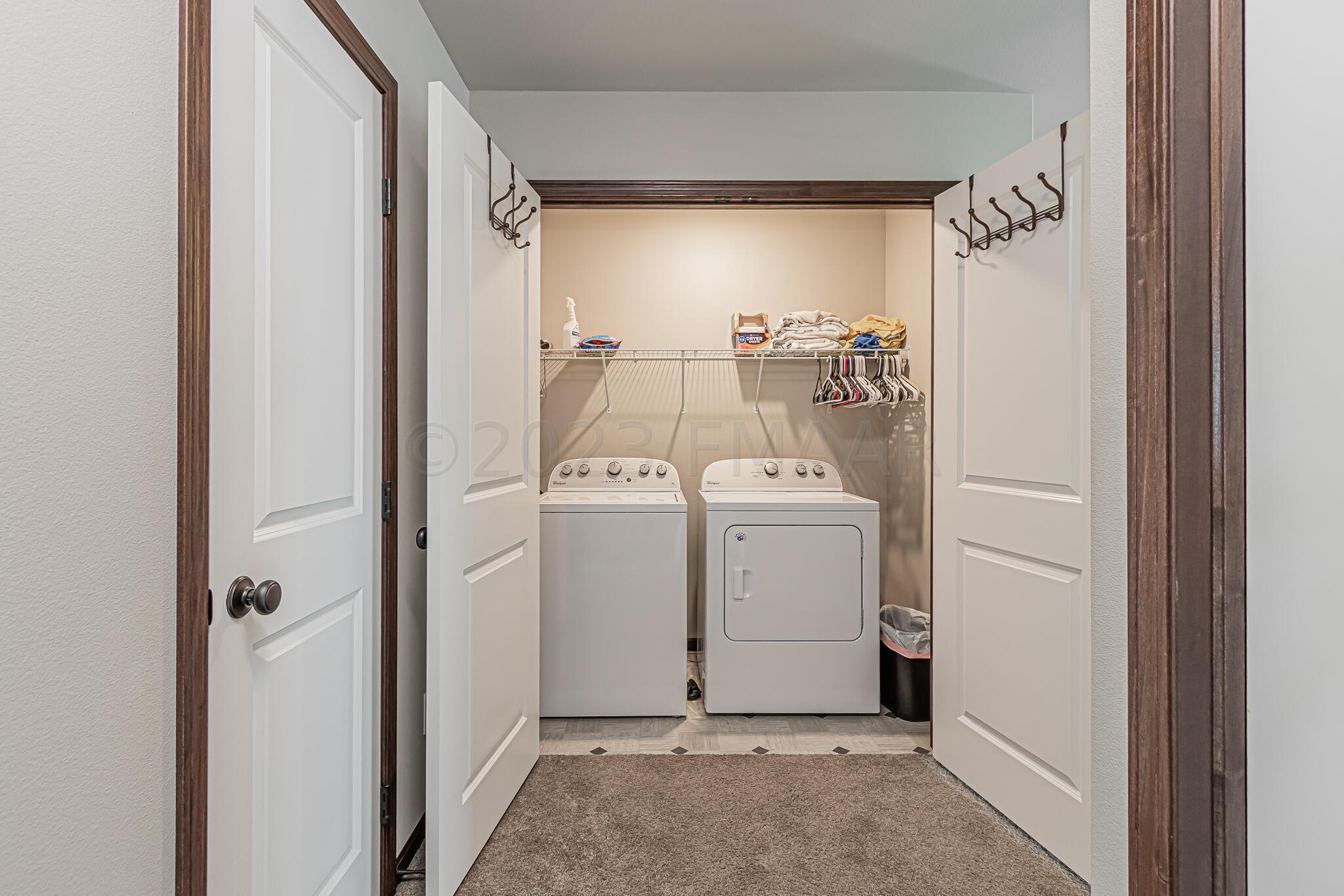 798 Albert Dr W, West Fargo, ND 58078-11