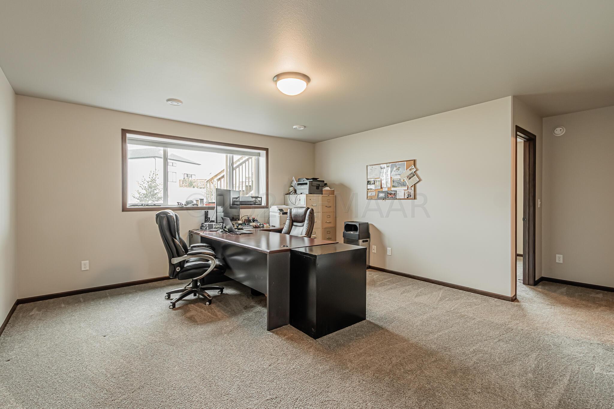 798 Albert Dr W, West Fargo, ND 58078-22