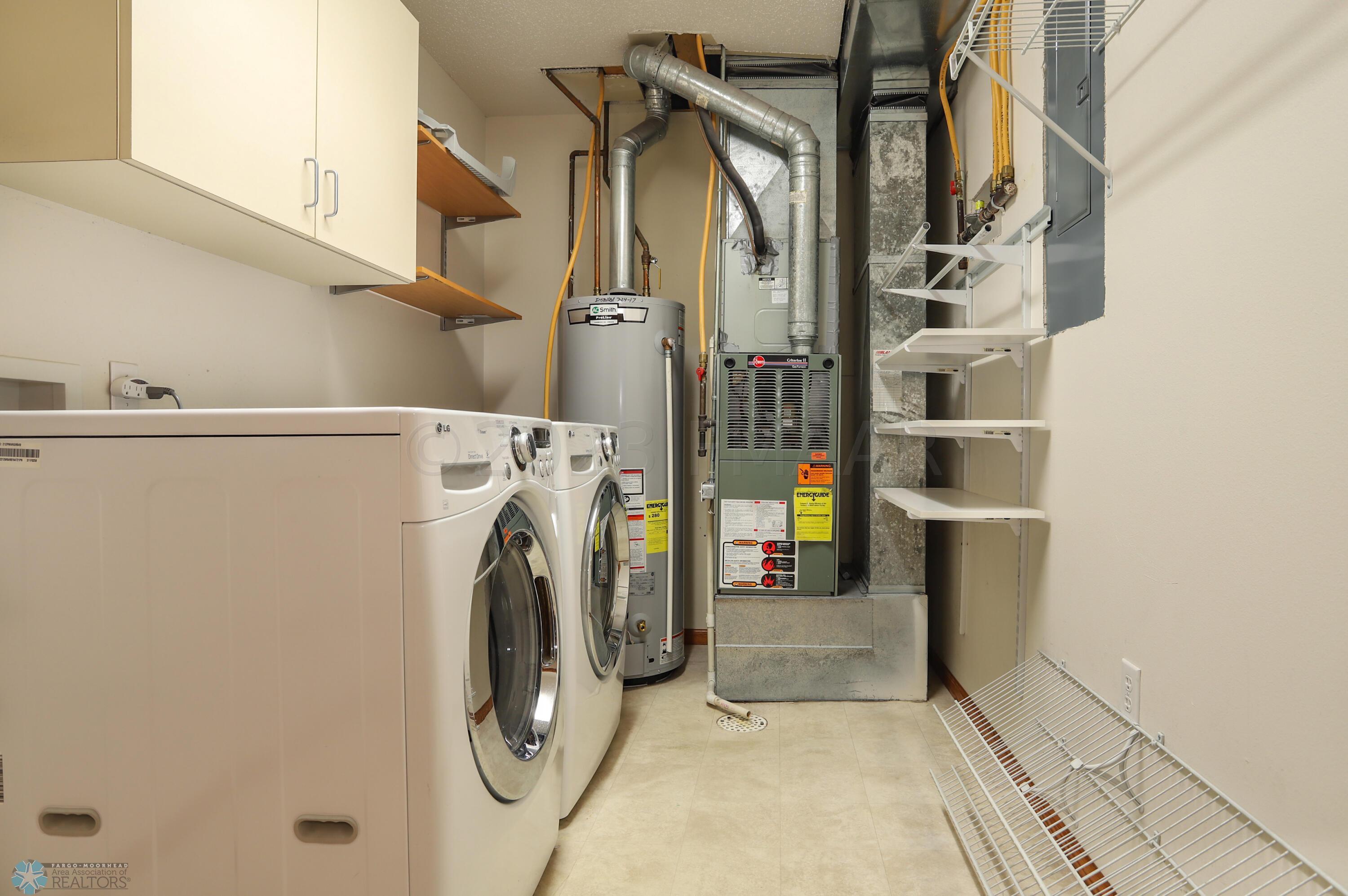 Utility/laundry