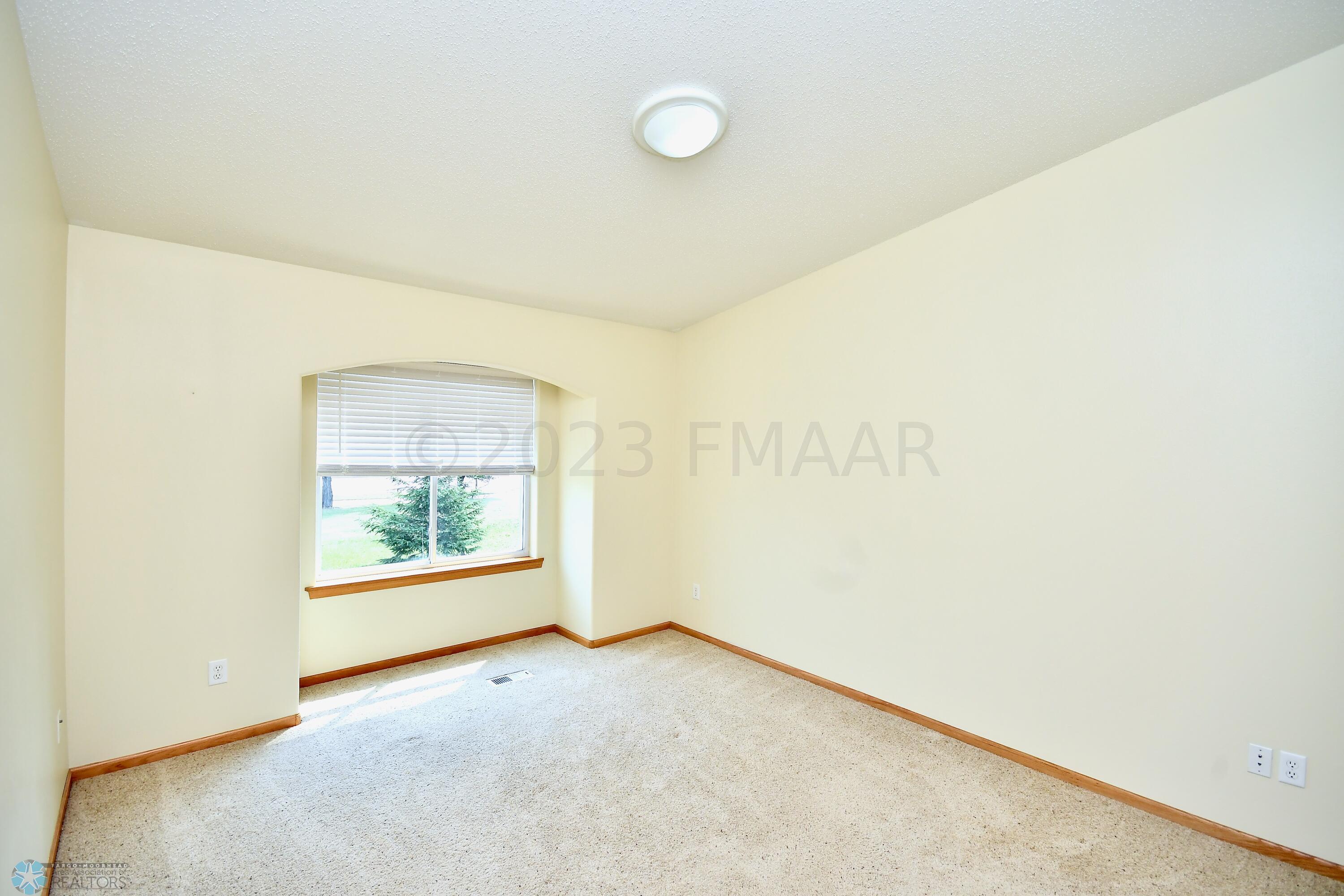 3634 Harrison St S Fargo