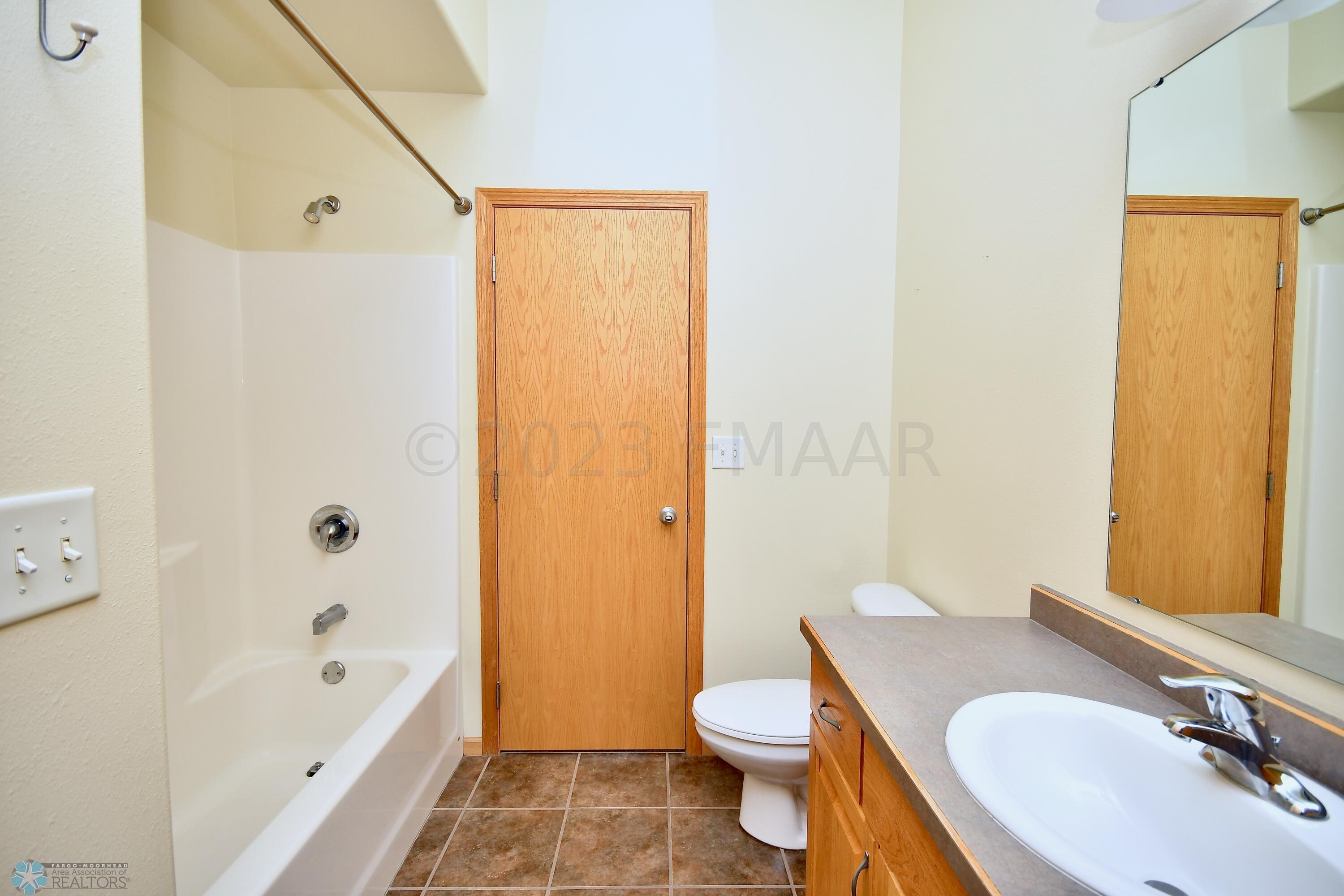 3634 Harrison St S Fargo