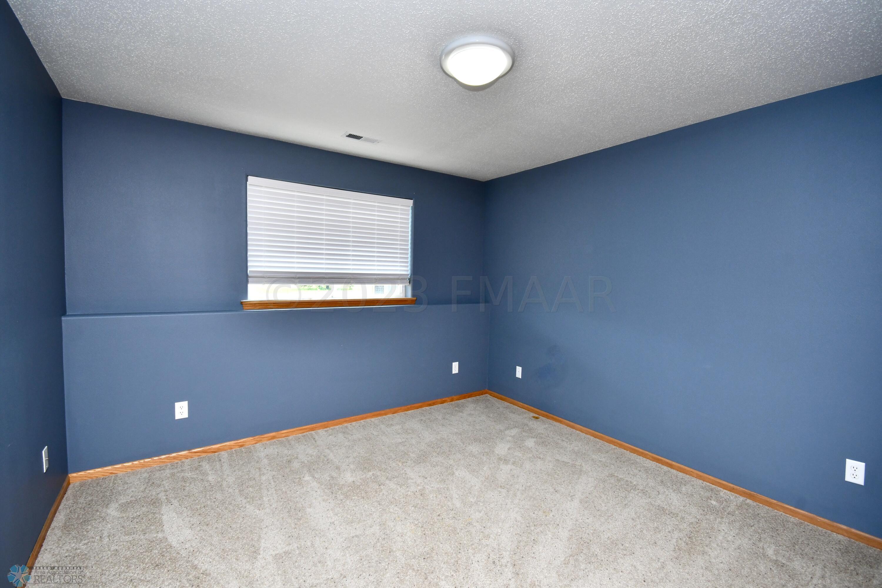 3634 Harrison St S Fargo