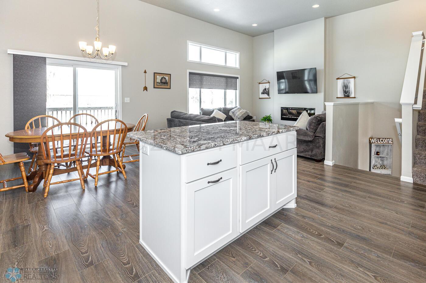 (11) Kitchen to Living, Dining