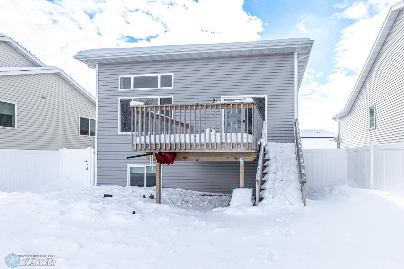 (27) Back of House