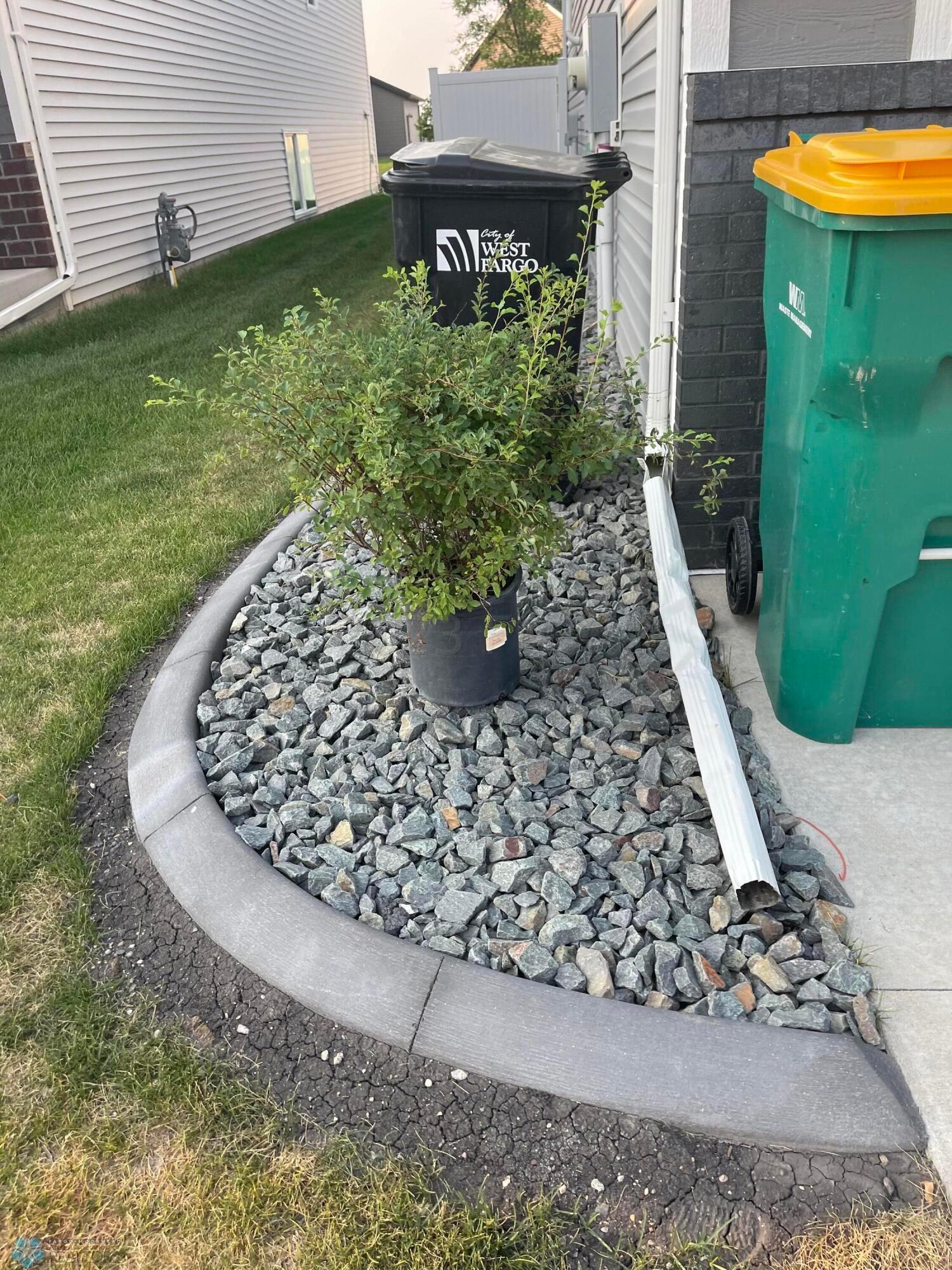 (34) Curbing & Landscape Rock