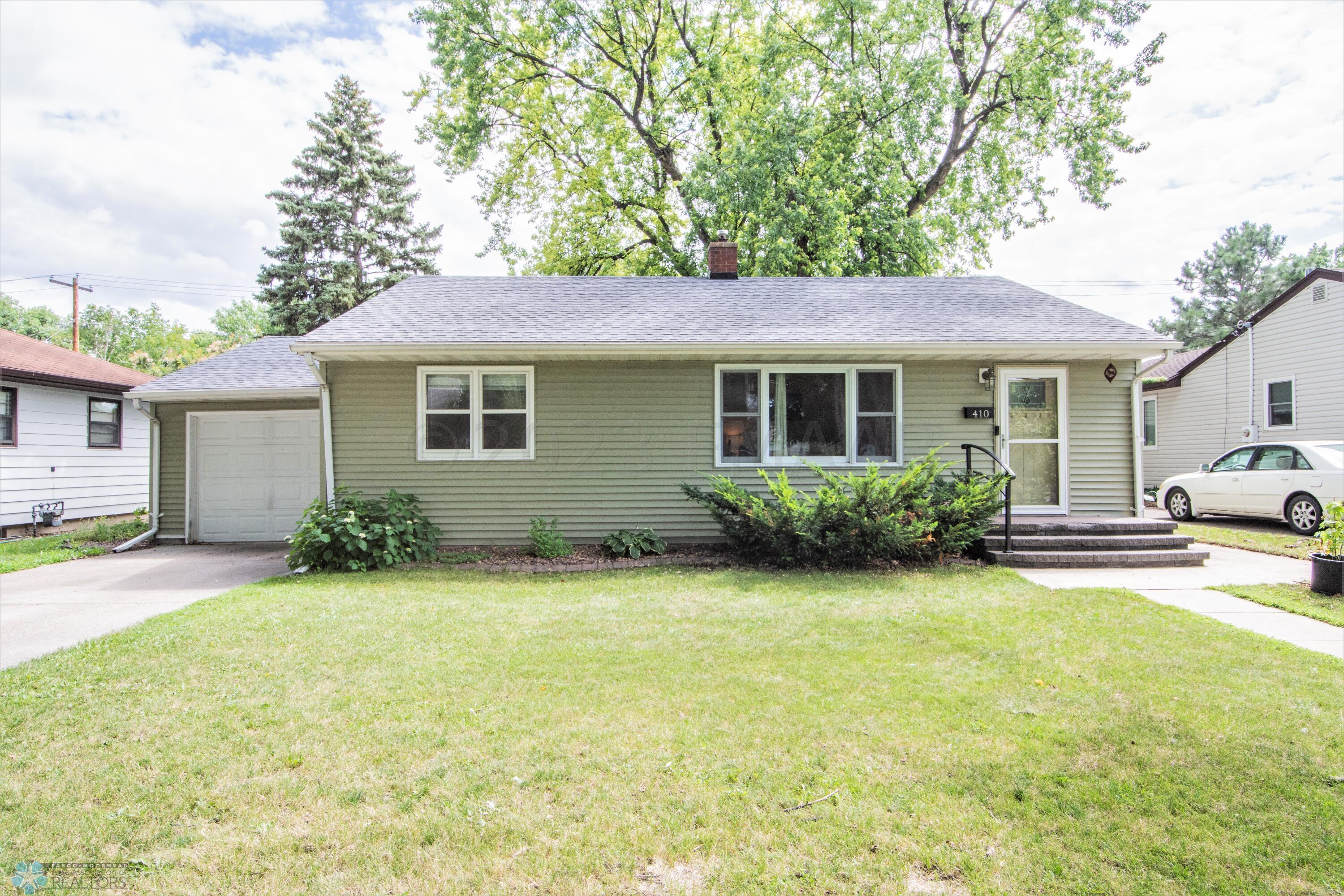 Property photo for 410 20 Avenue N, Fargo, ND 58102