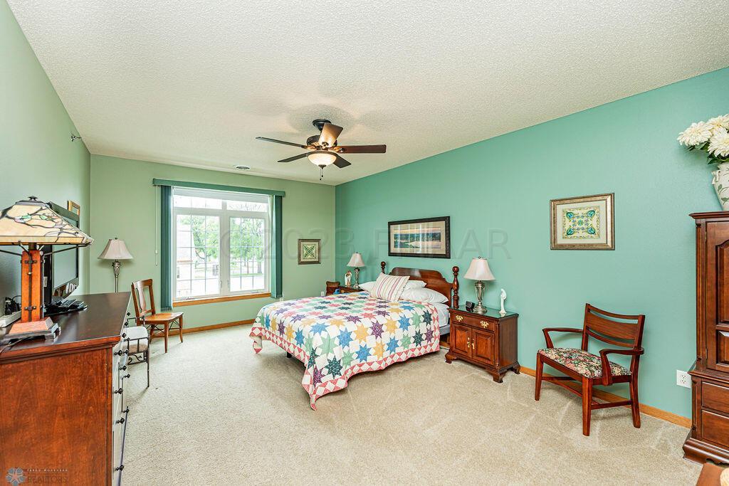 Mster Bedroom