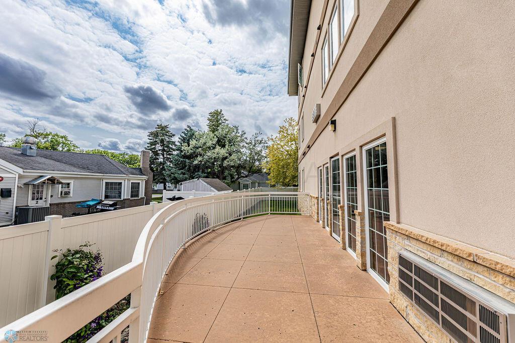 Common Balcony