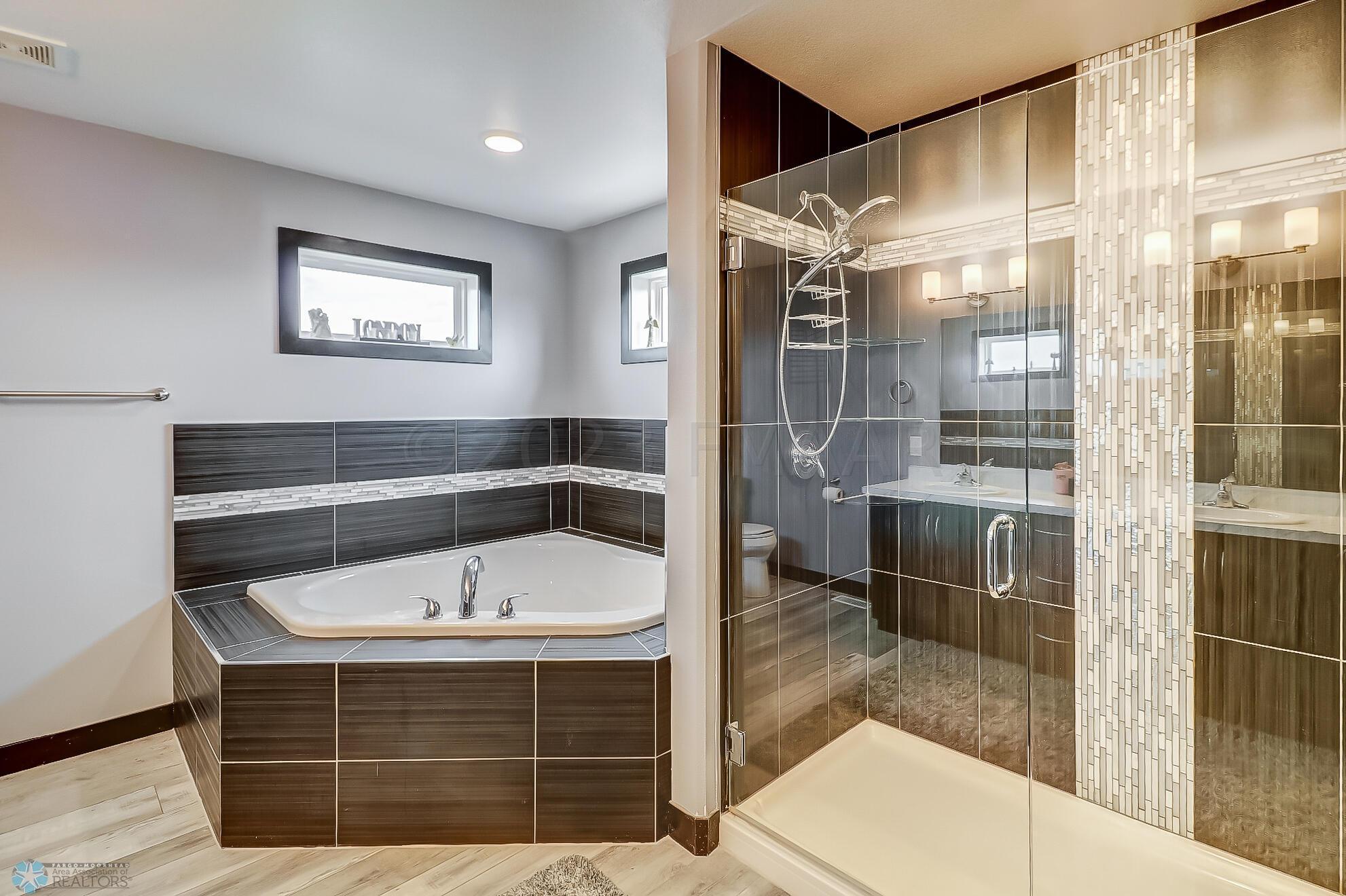 Primary Bathroom1_2