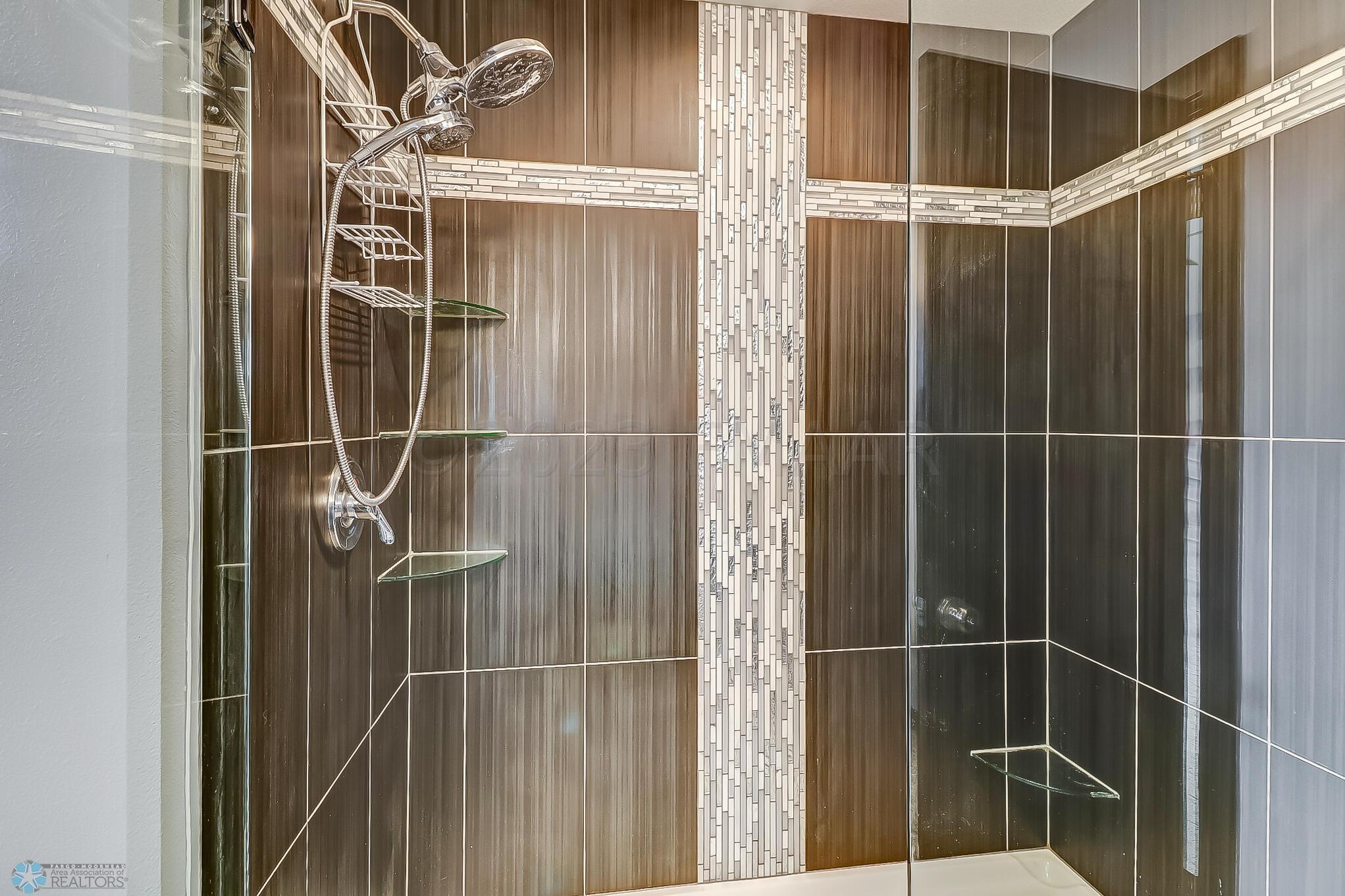 Primary Bathroom1_3