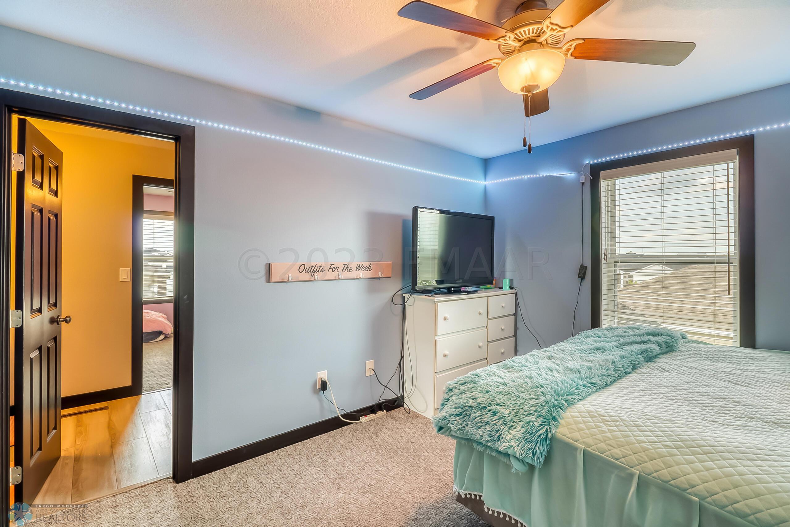 Bedroom1_2