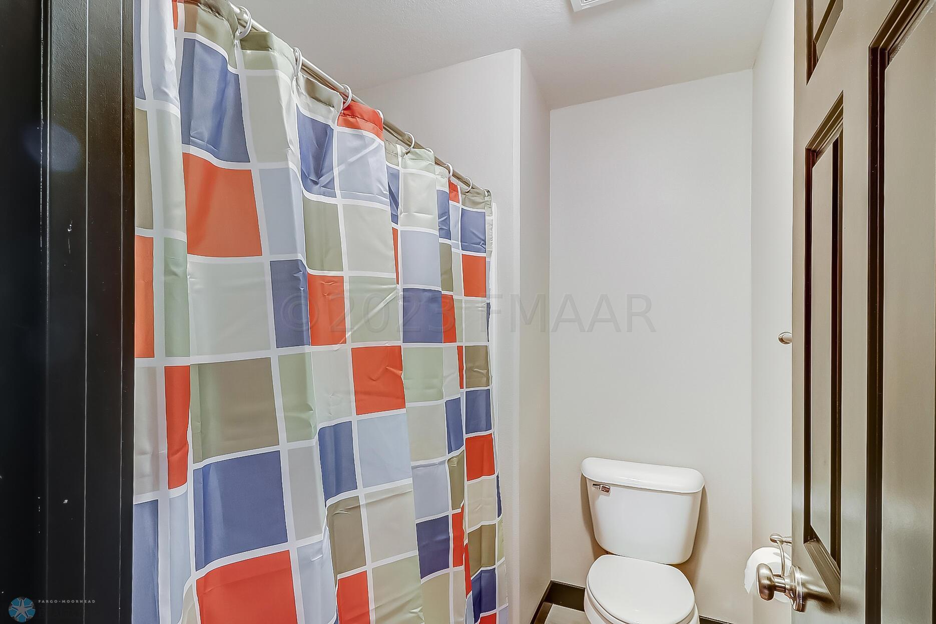 Bedroom1_2_bathroom1_2