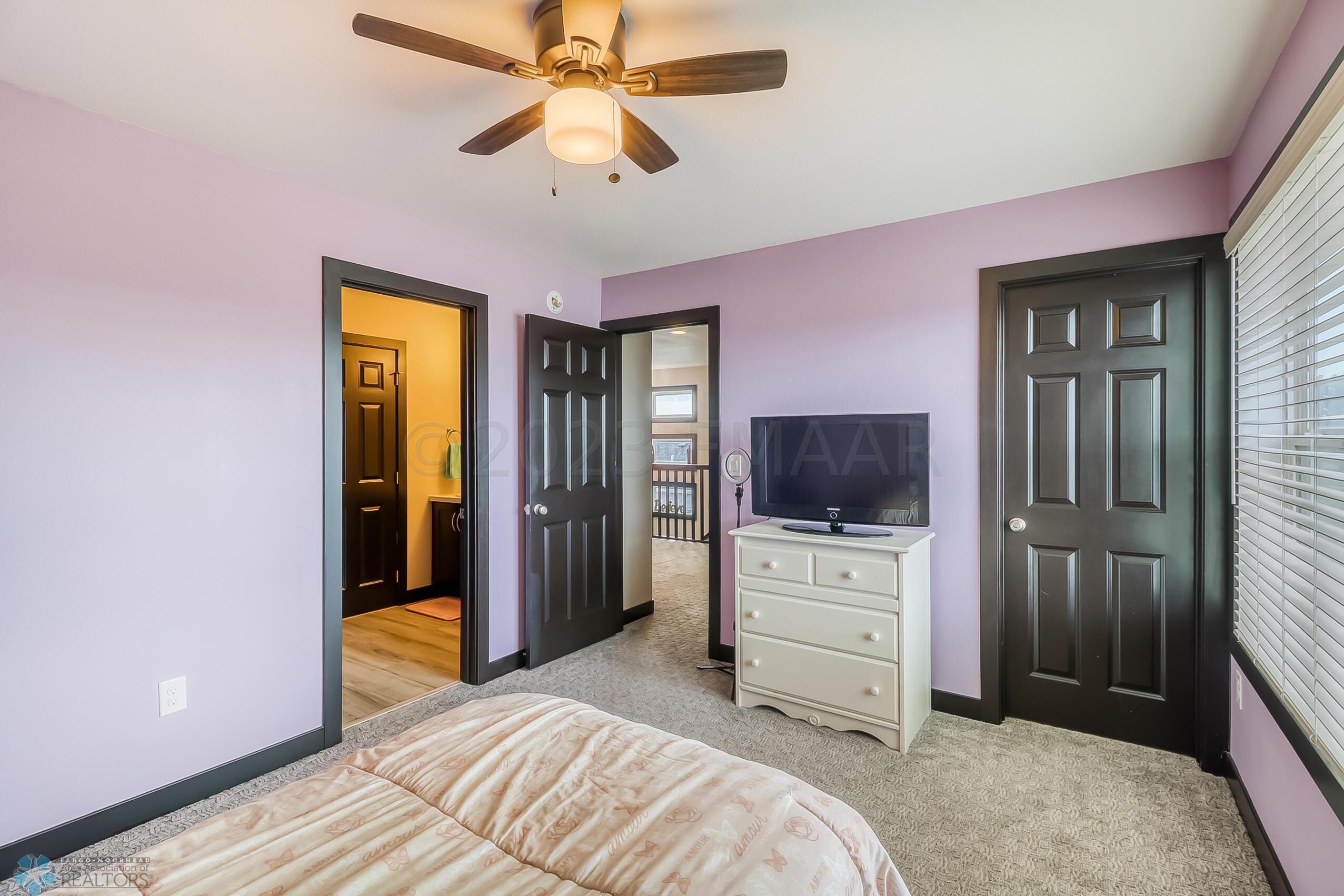 Bedroom2_2