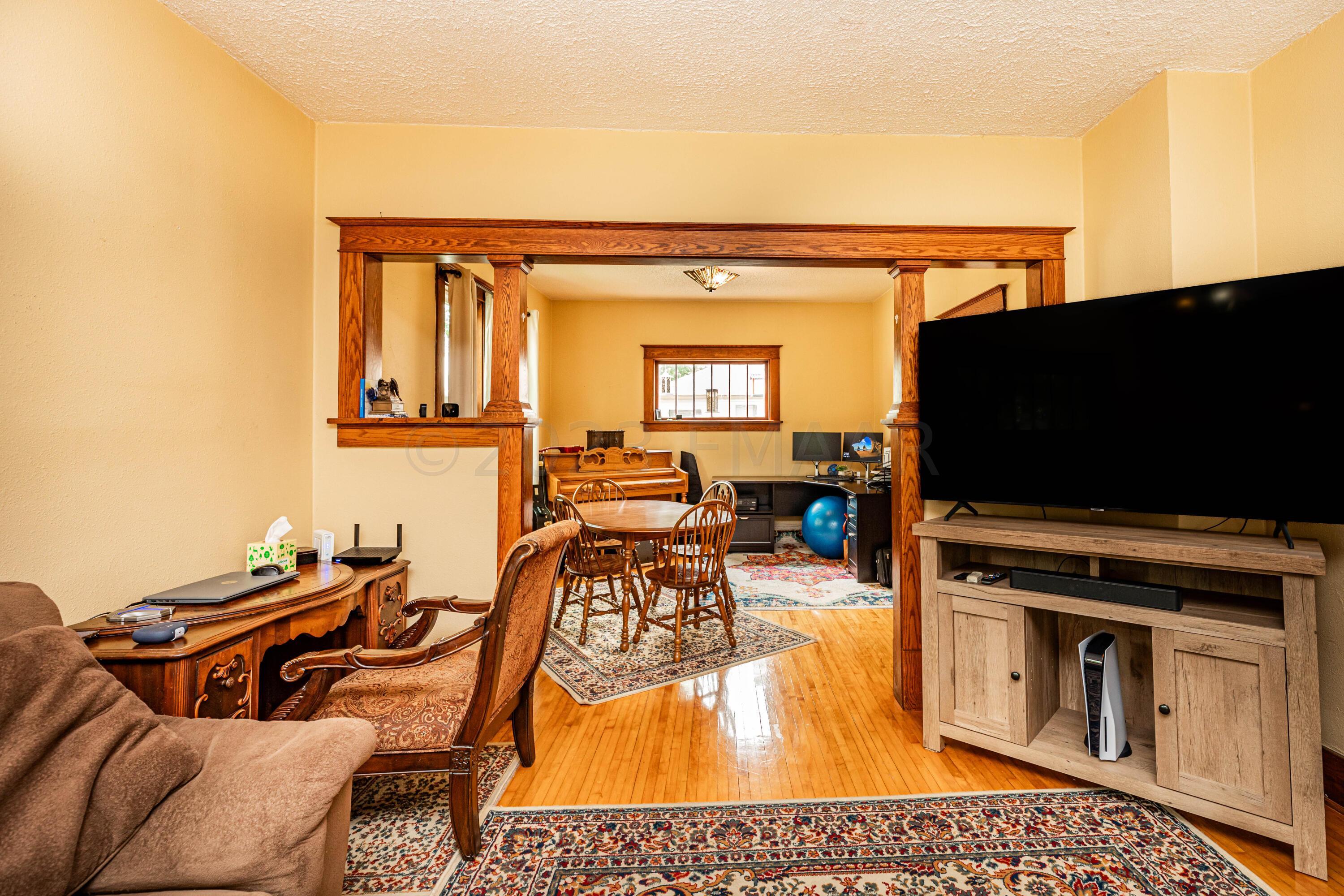 Living room 3