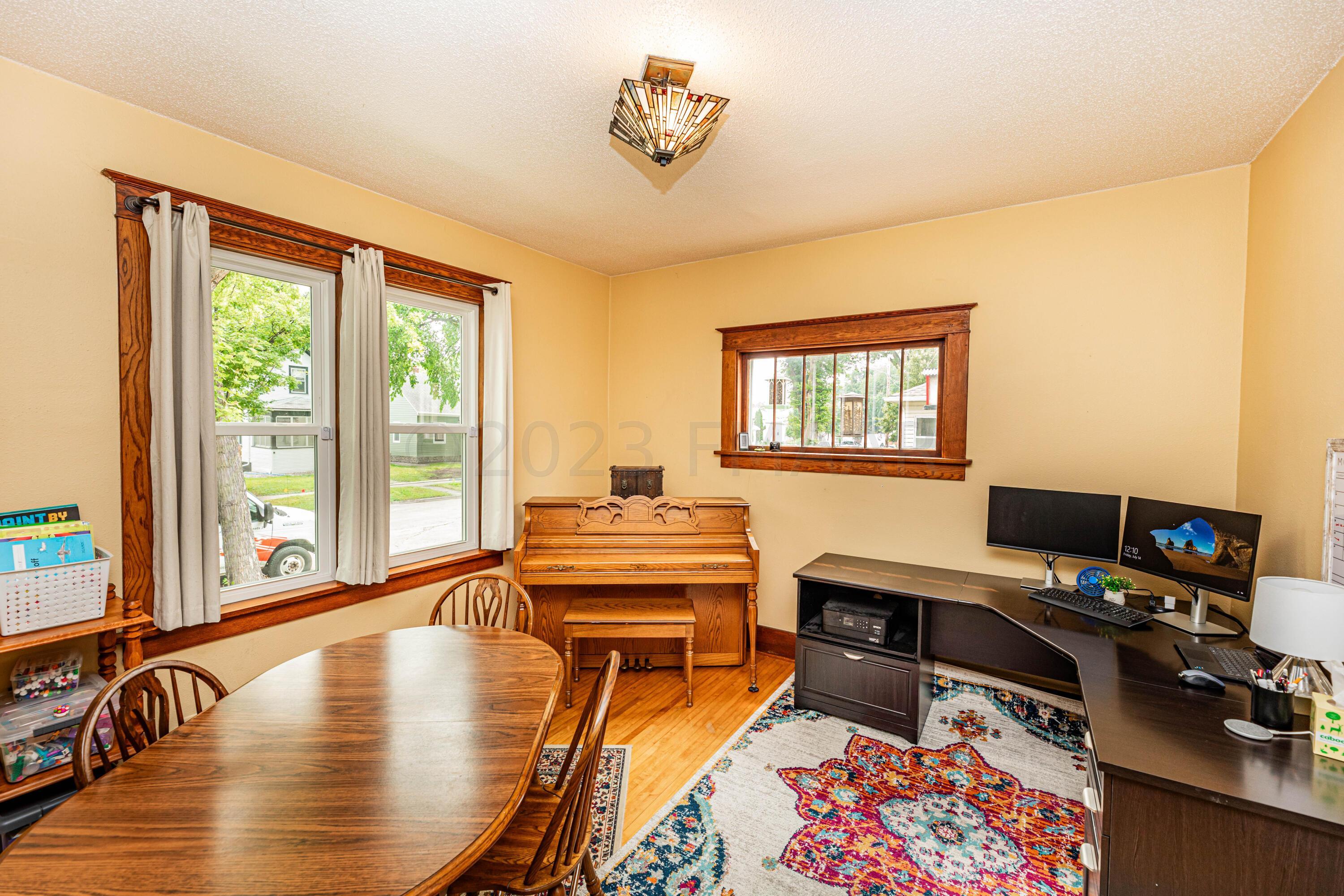 Dining room 1